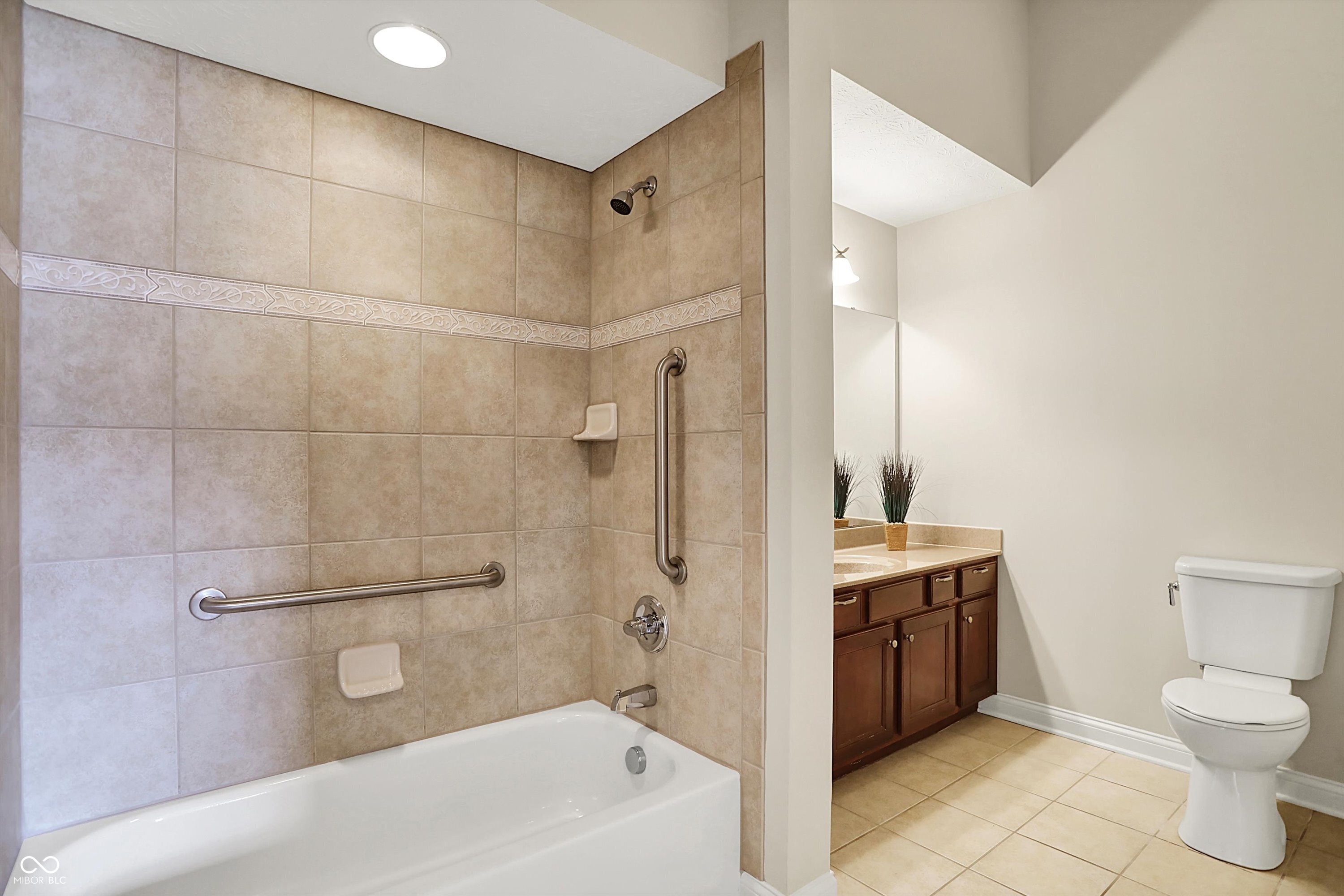 13902 Rue Royale Lane Unit: 62