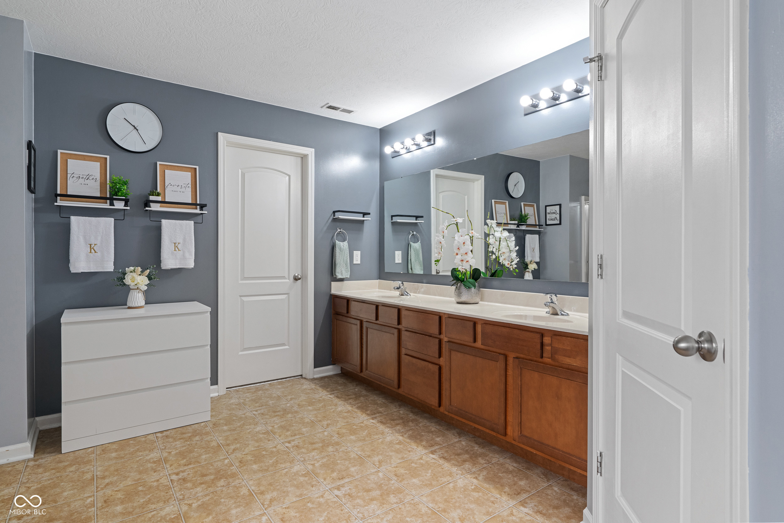 3322 Paisley Pointe