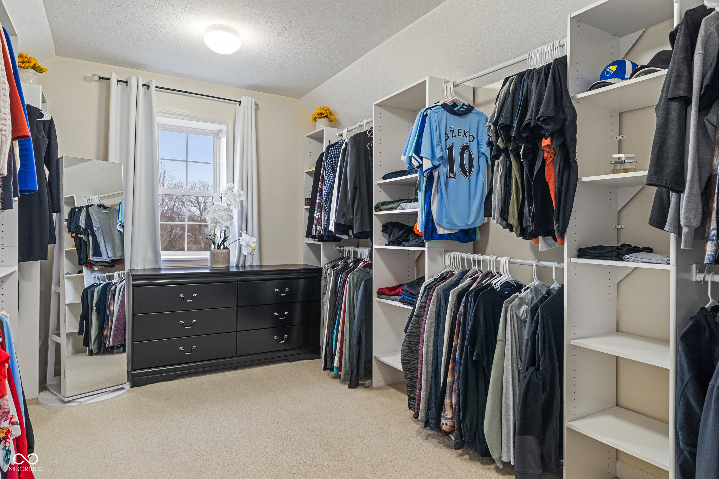 3322 Paisley Pointe