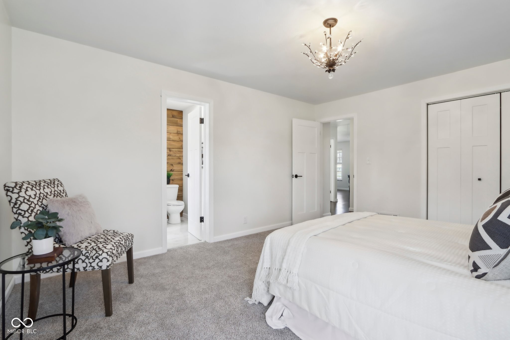 405 W 73rd Street