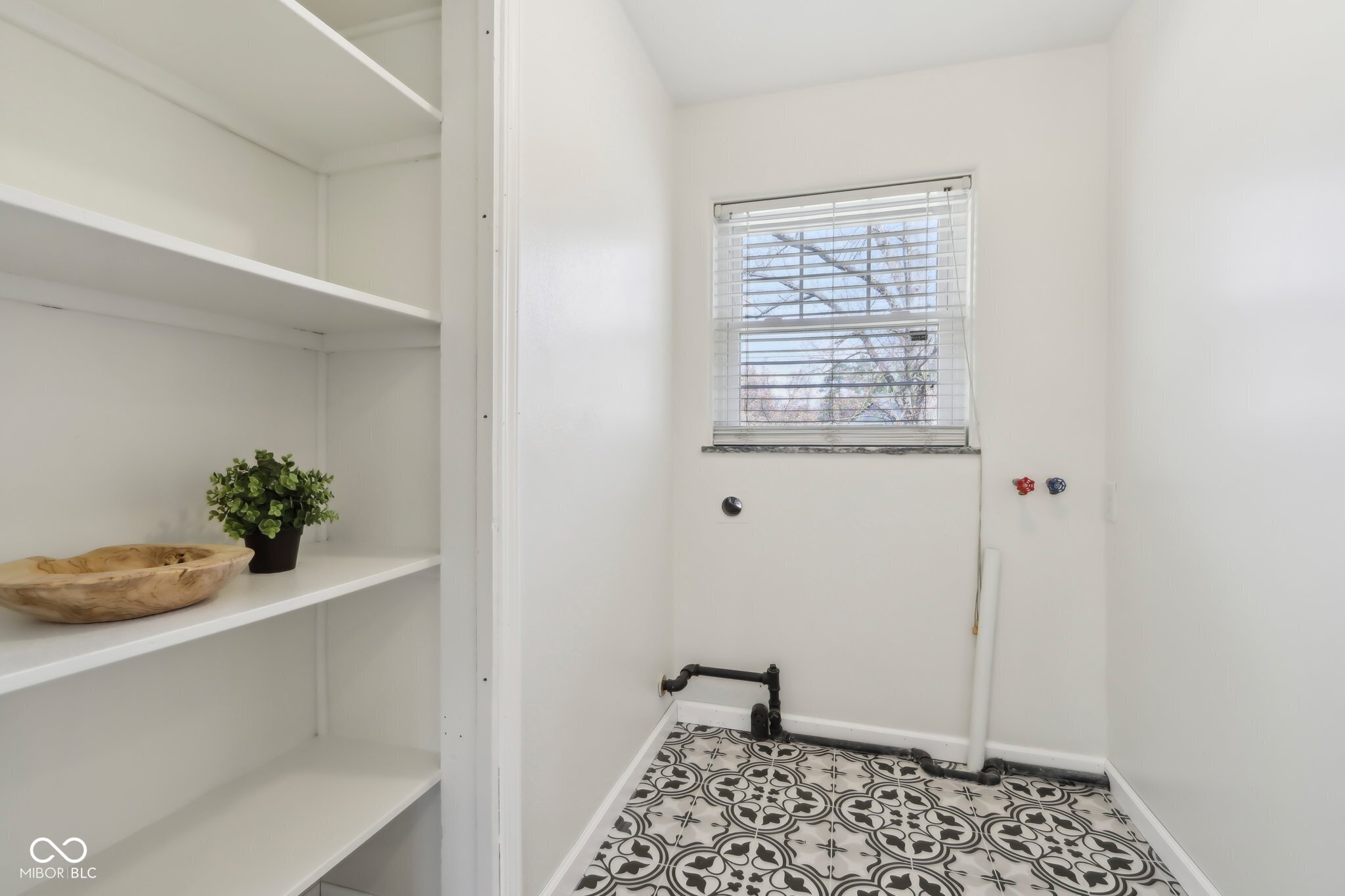 405 W 73rd Street
