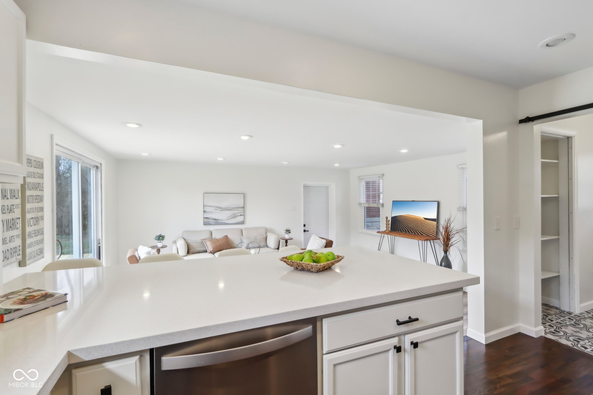 405 W 73rd Street