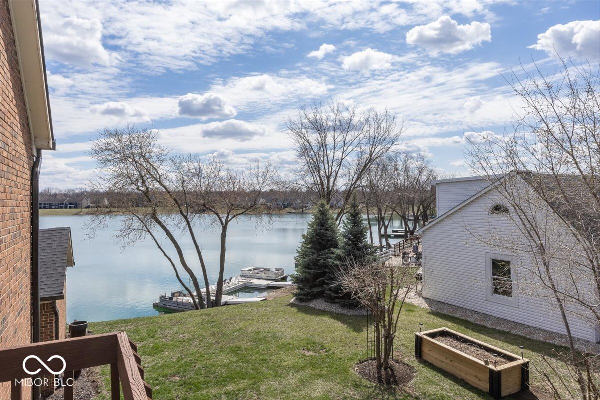 7653 River Road