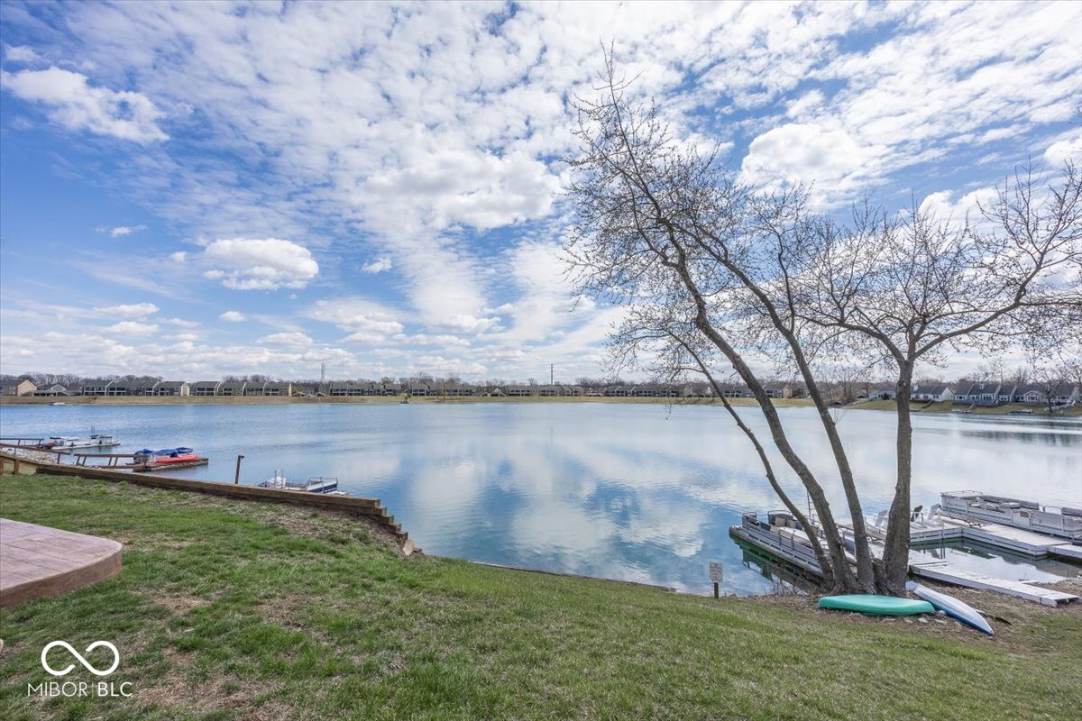 7653 River Road