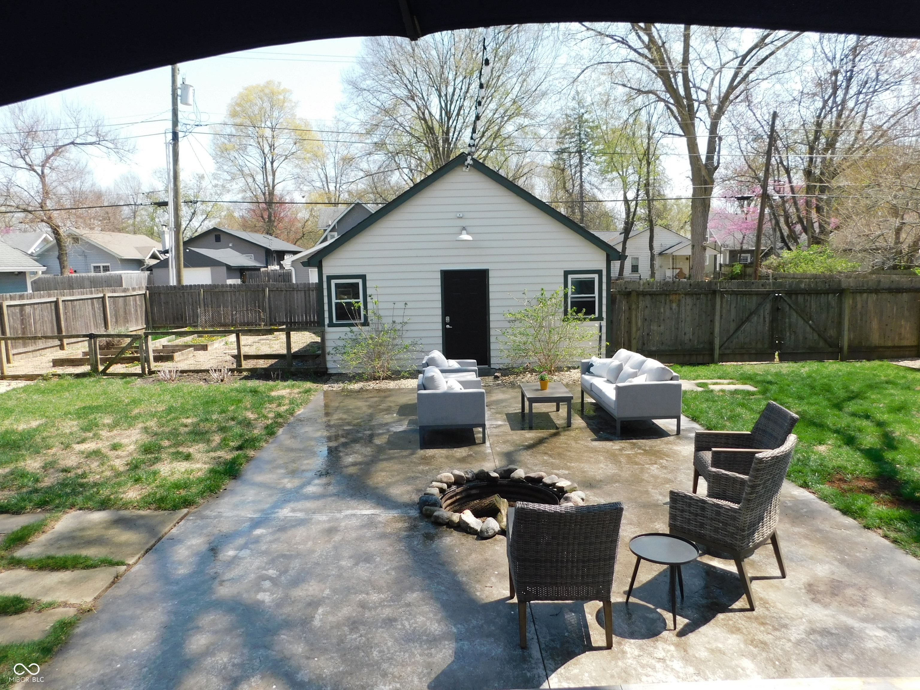 4815 Carrollton Avenue