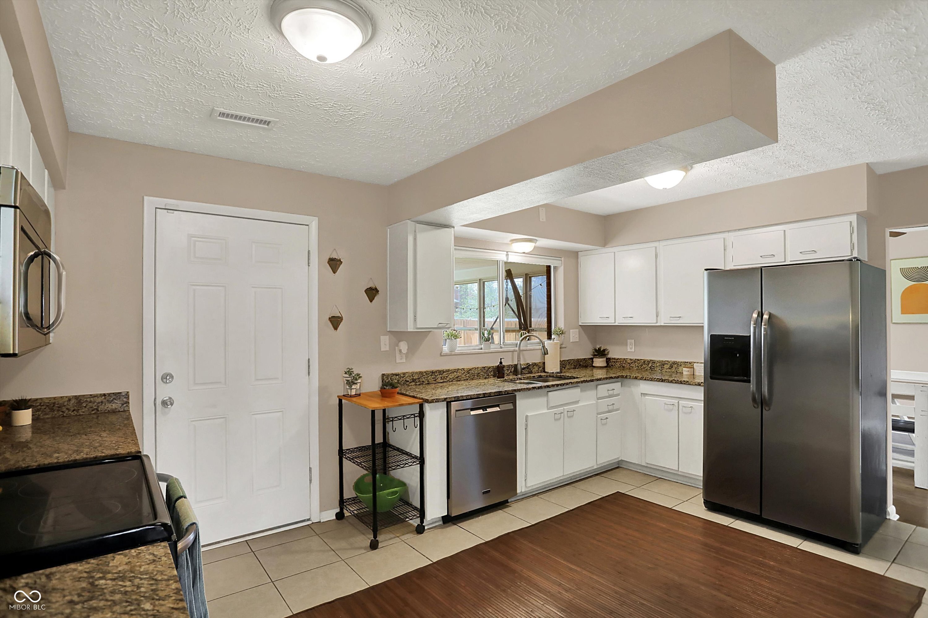 4260 Springwood Trail