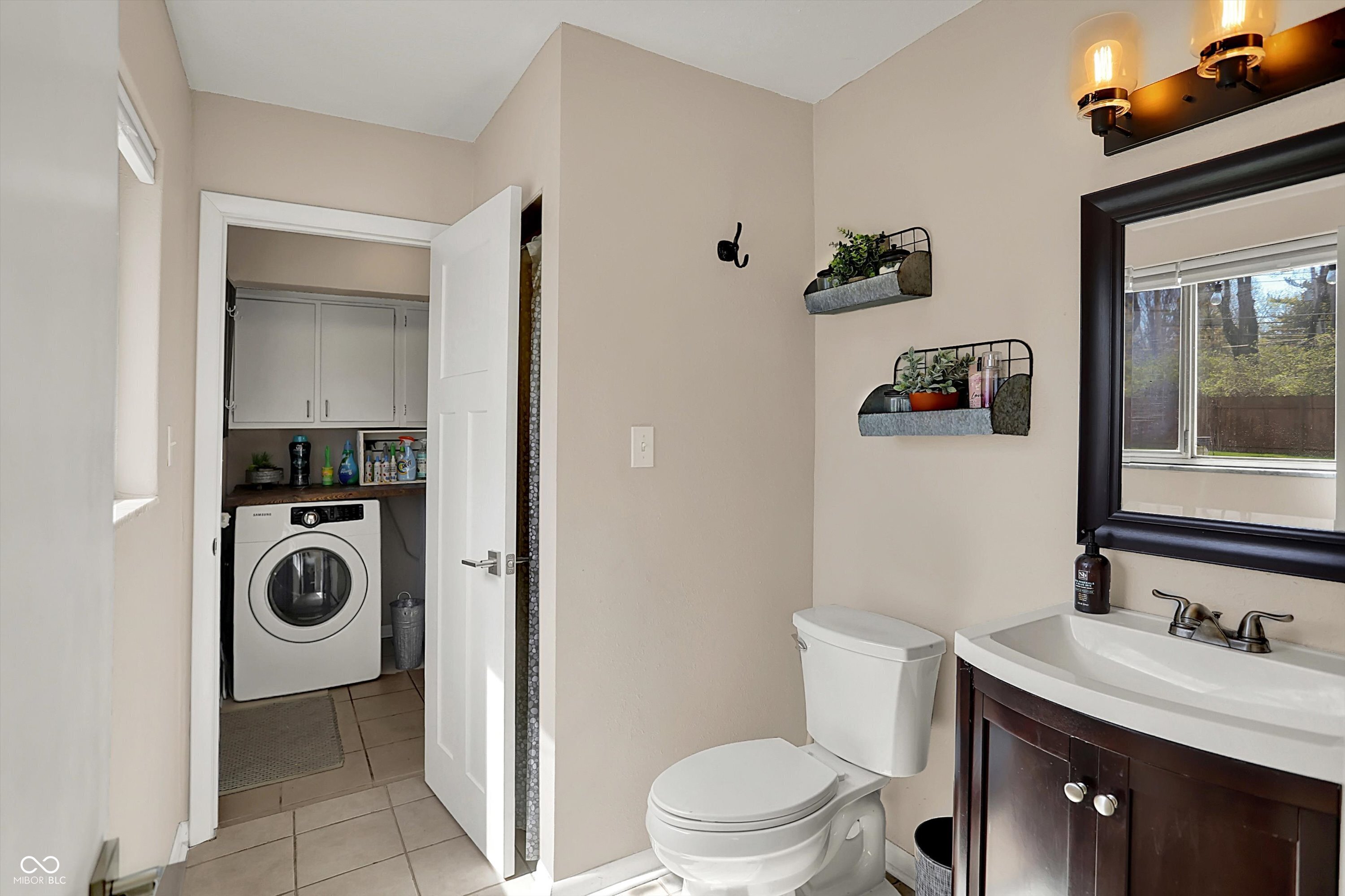 4260 Springwood Trail
