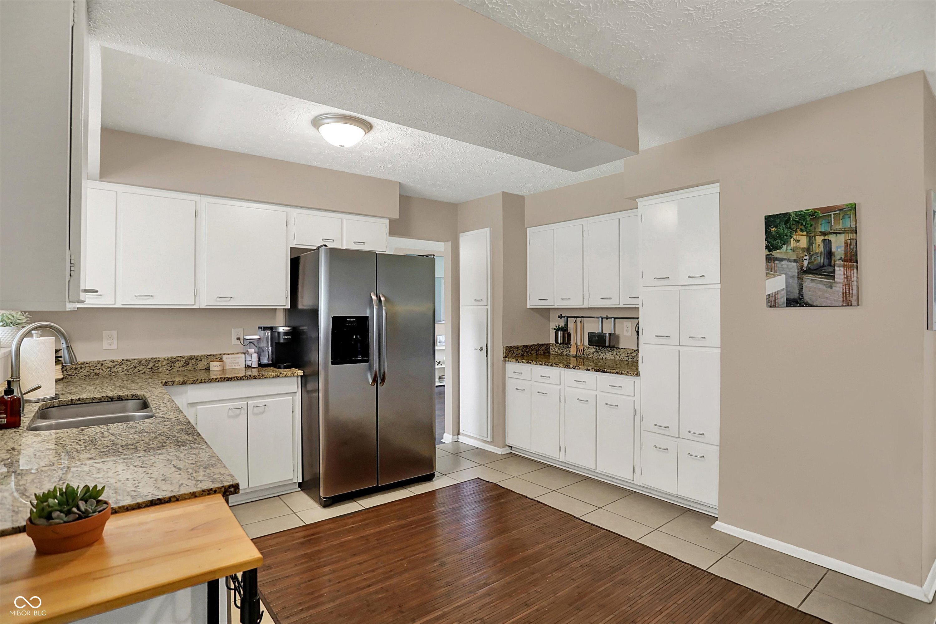 4260 Springwood Trail