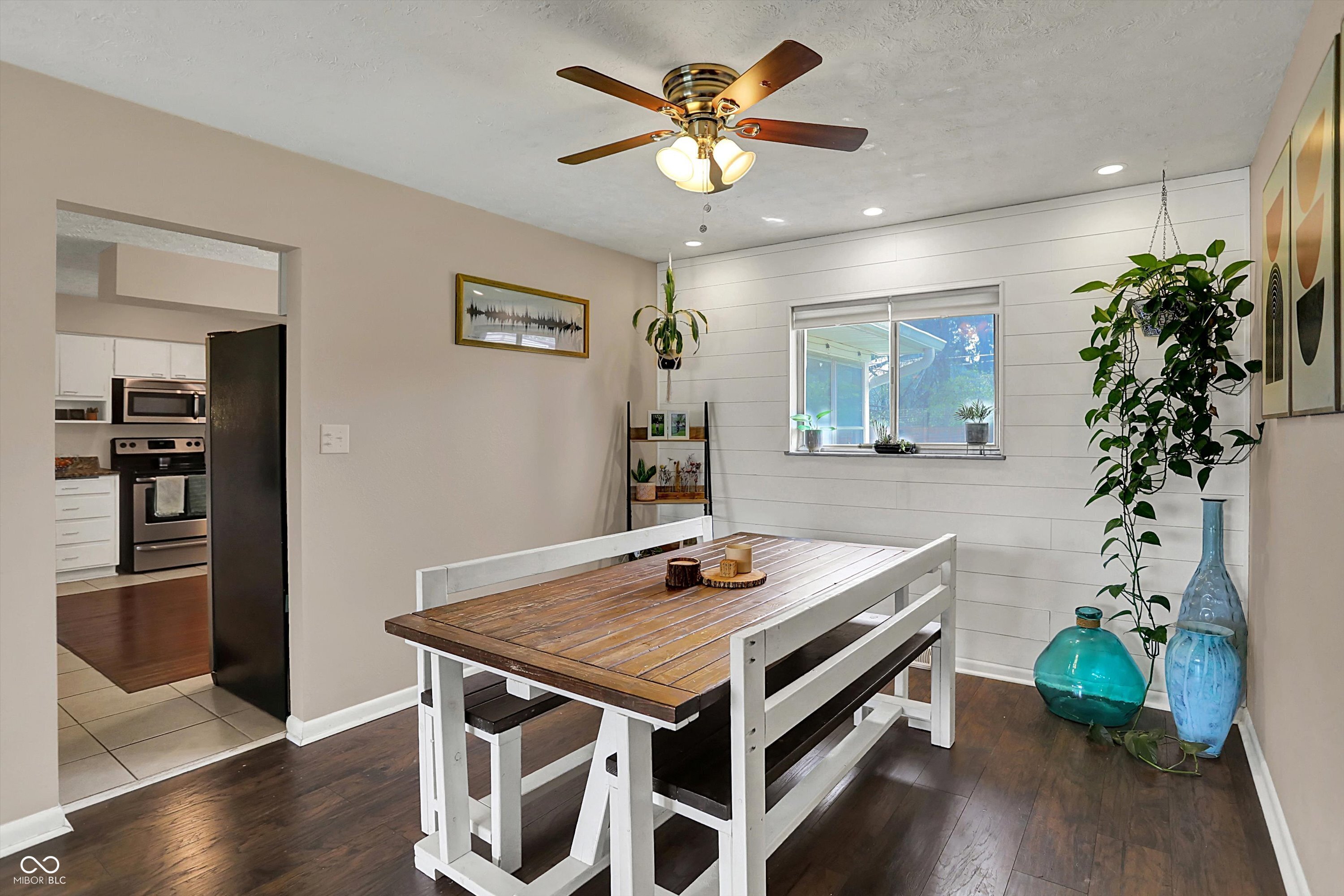 4260 Springwood Trail