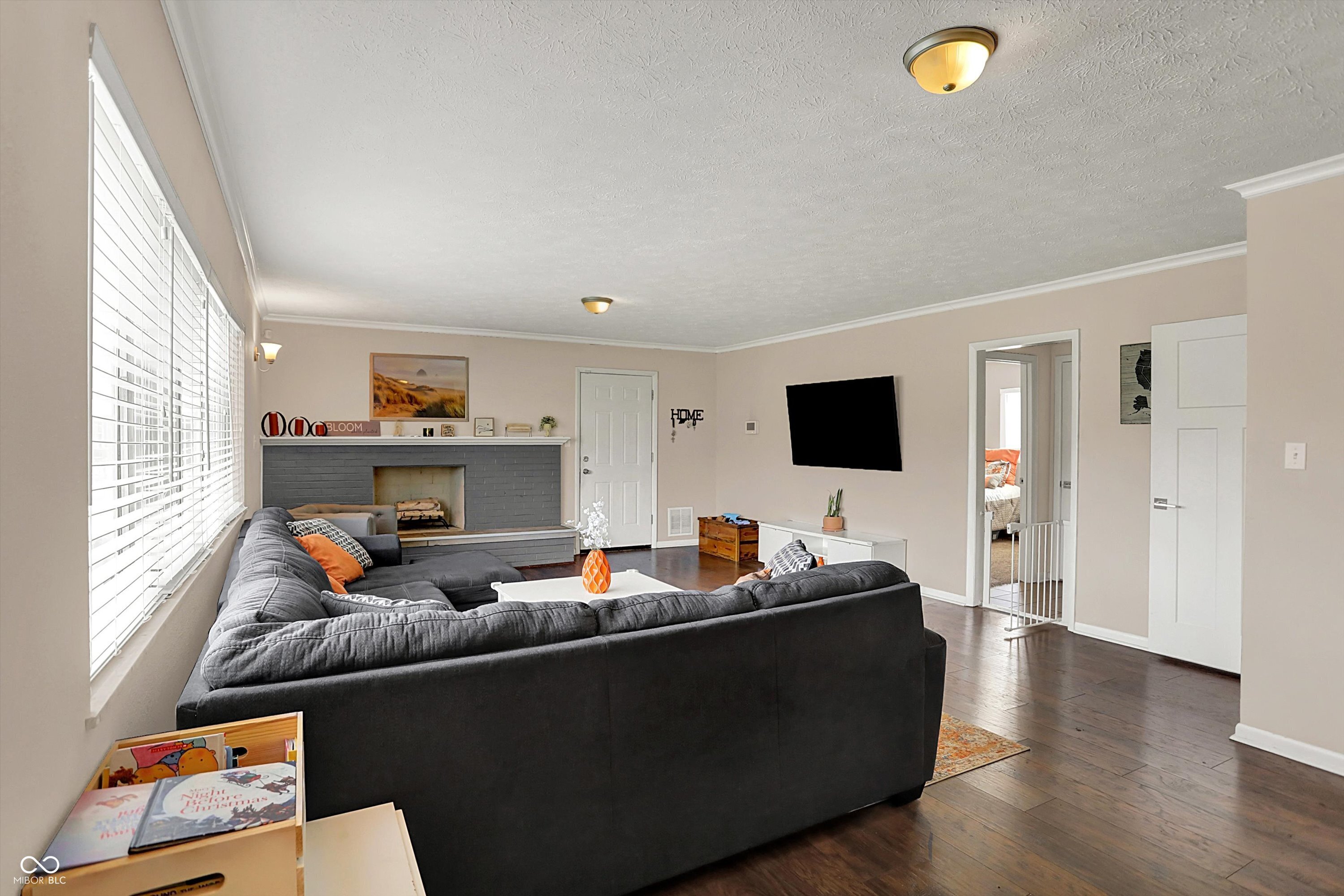 4260 Springwood Trail