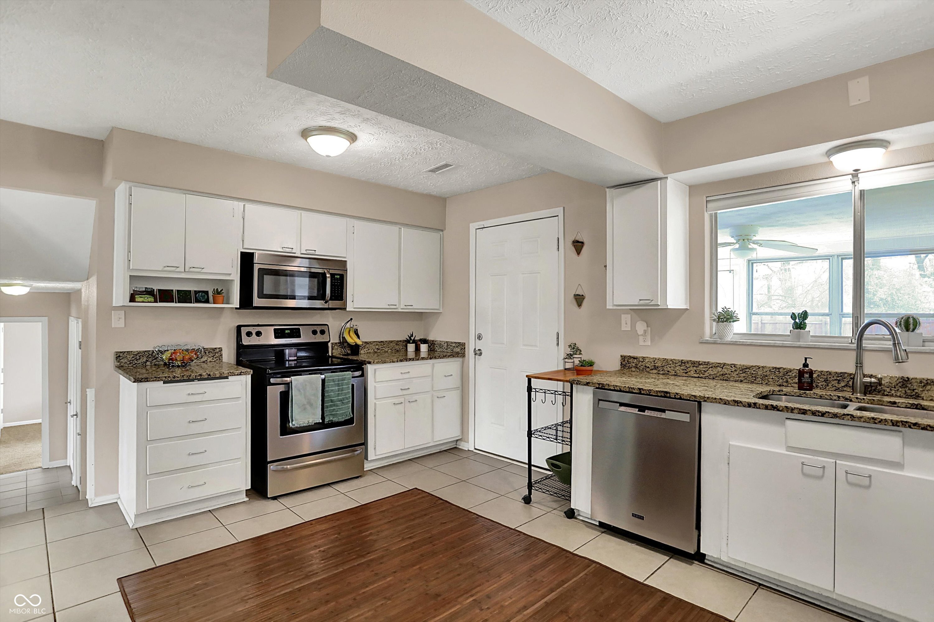4260 Springwood Trail