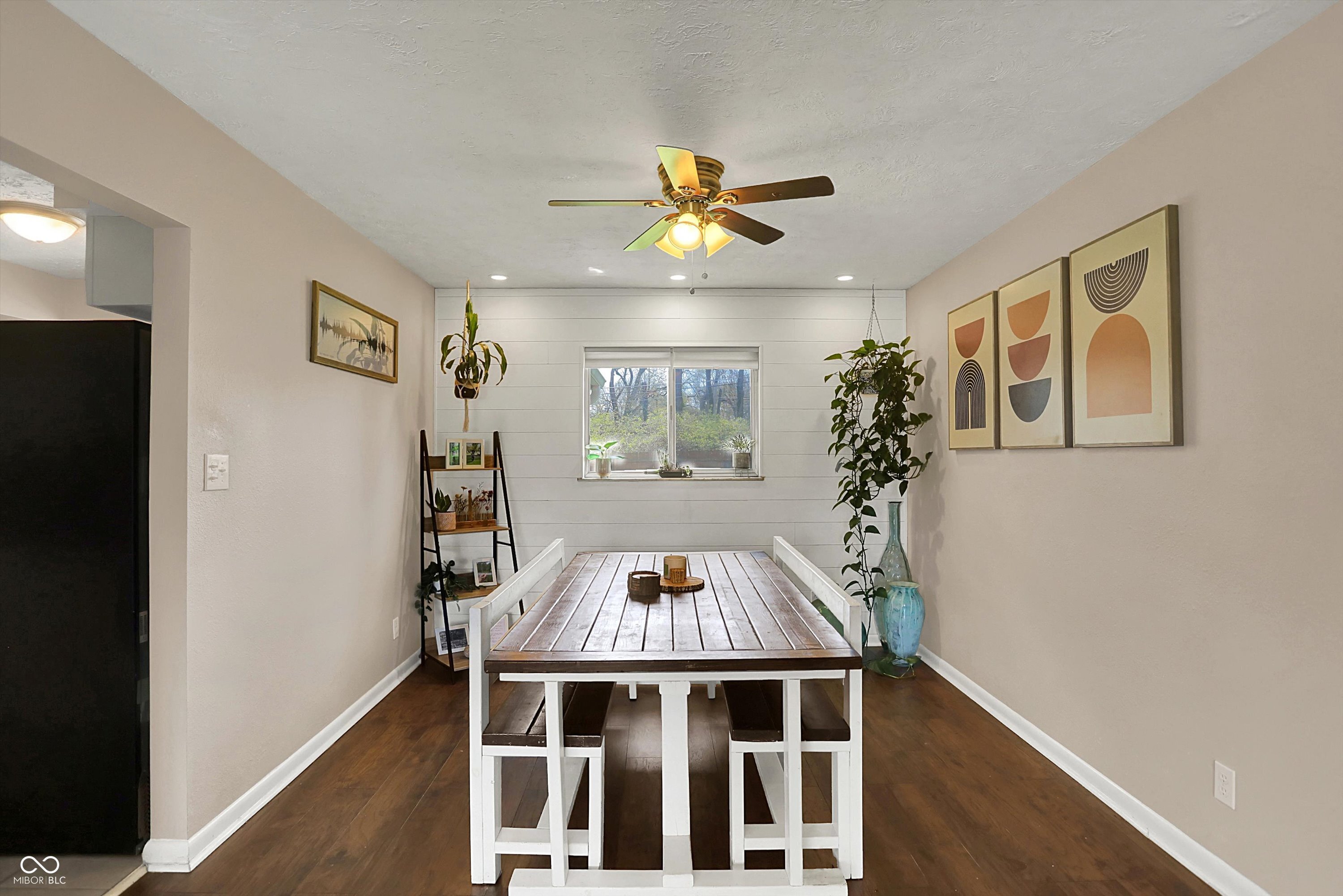 4260 Springwood Trail