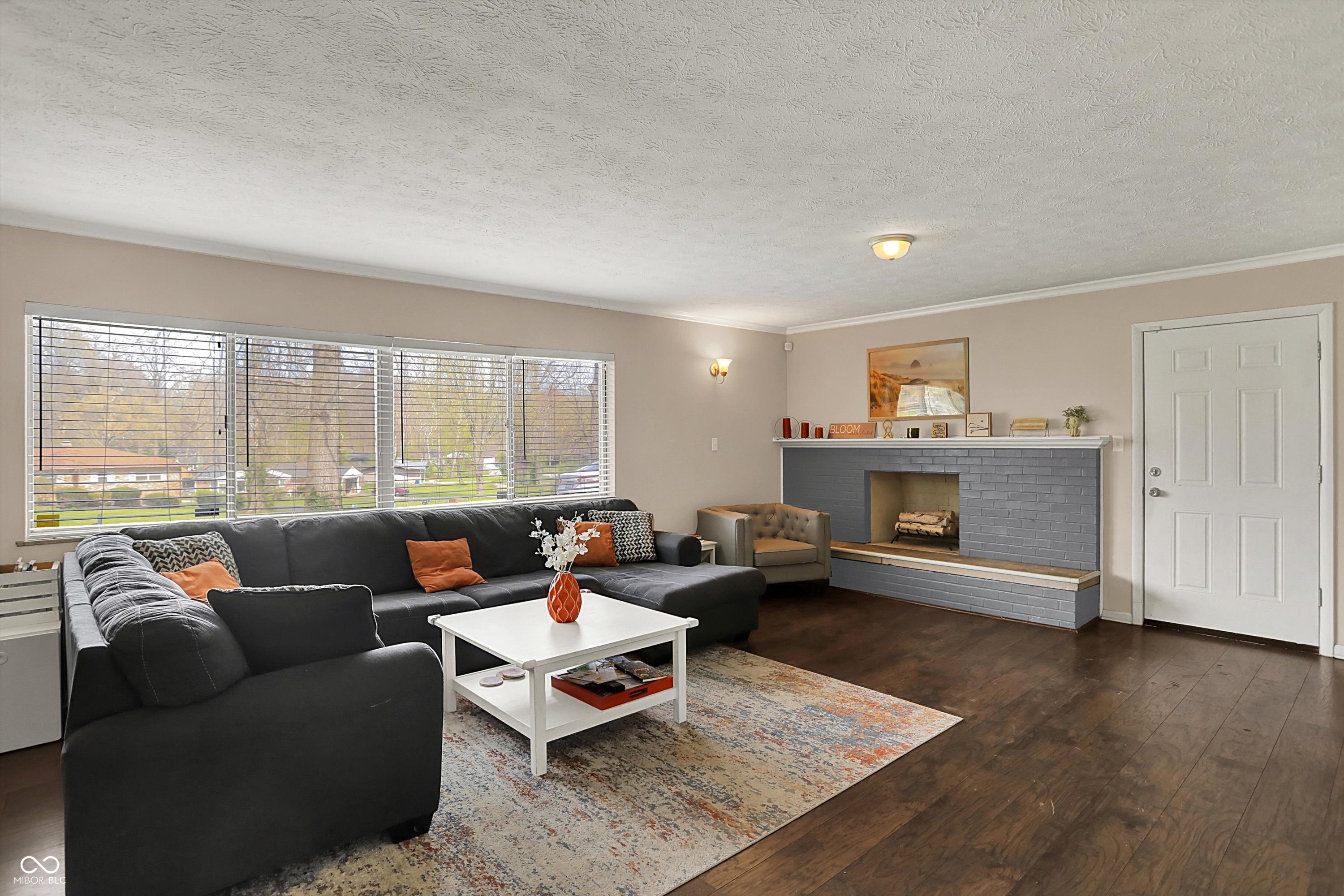 4260 Springwood Trail