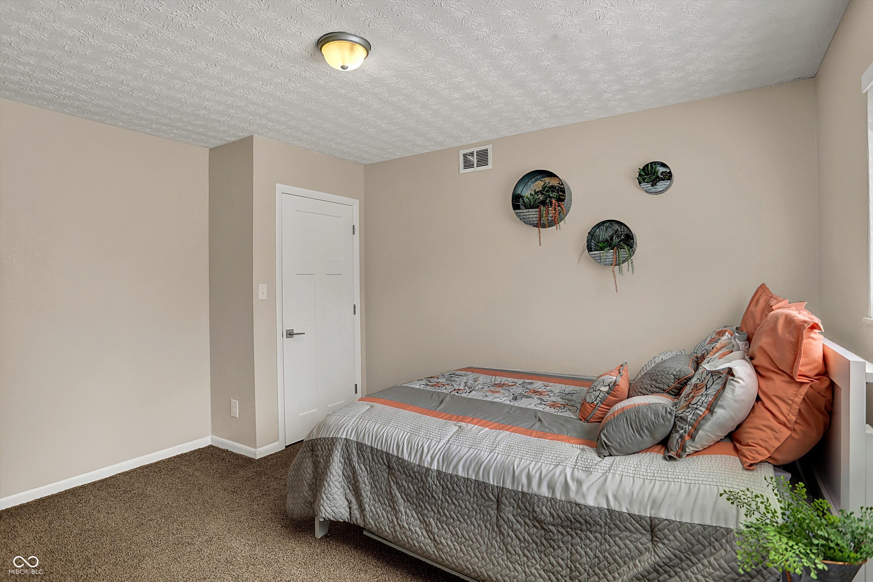 4260 Springwood Trail