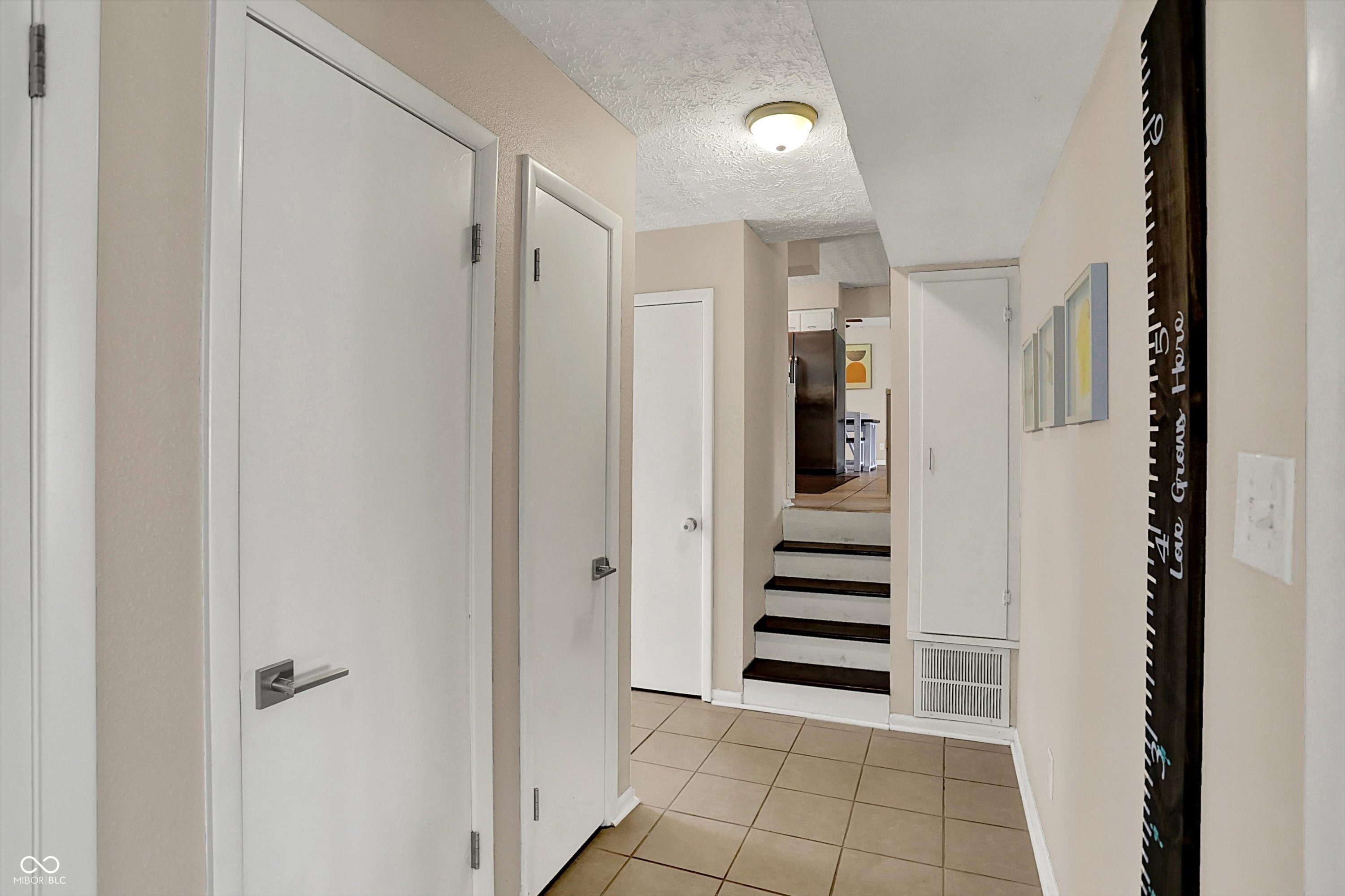 4260 Springwood Trail