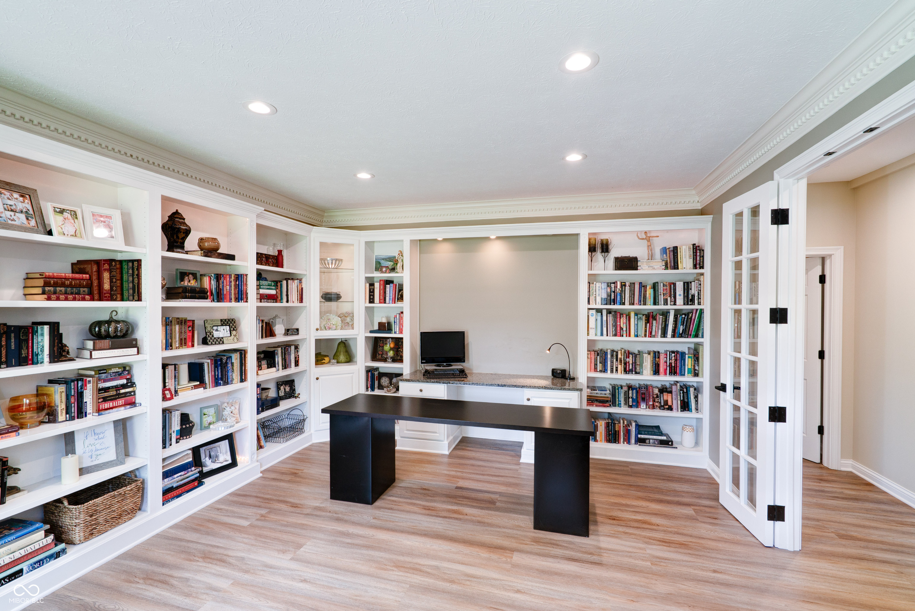 9154 Sargent Manor Court