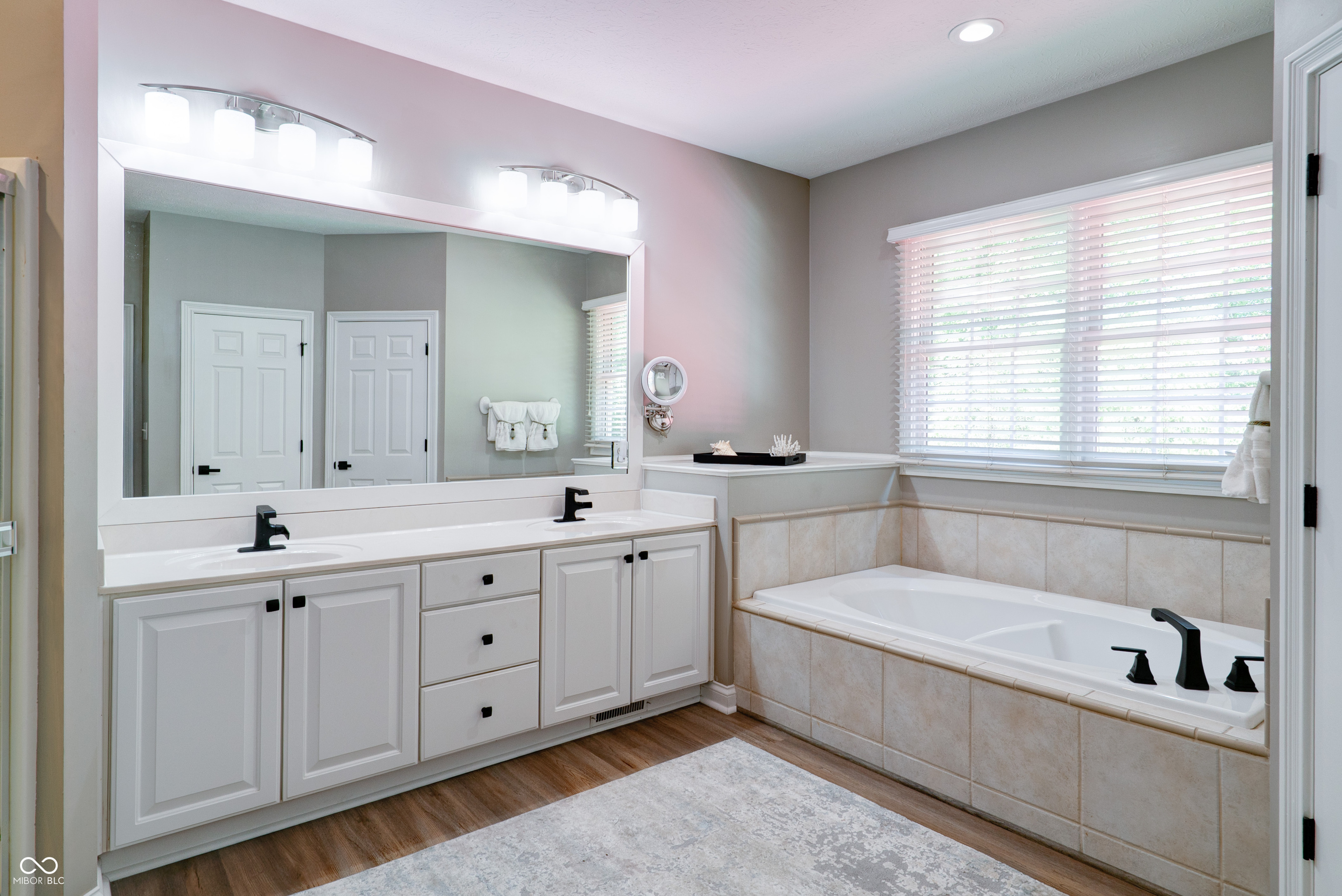 9154 Sargent Manor Court