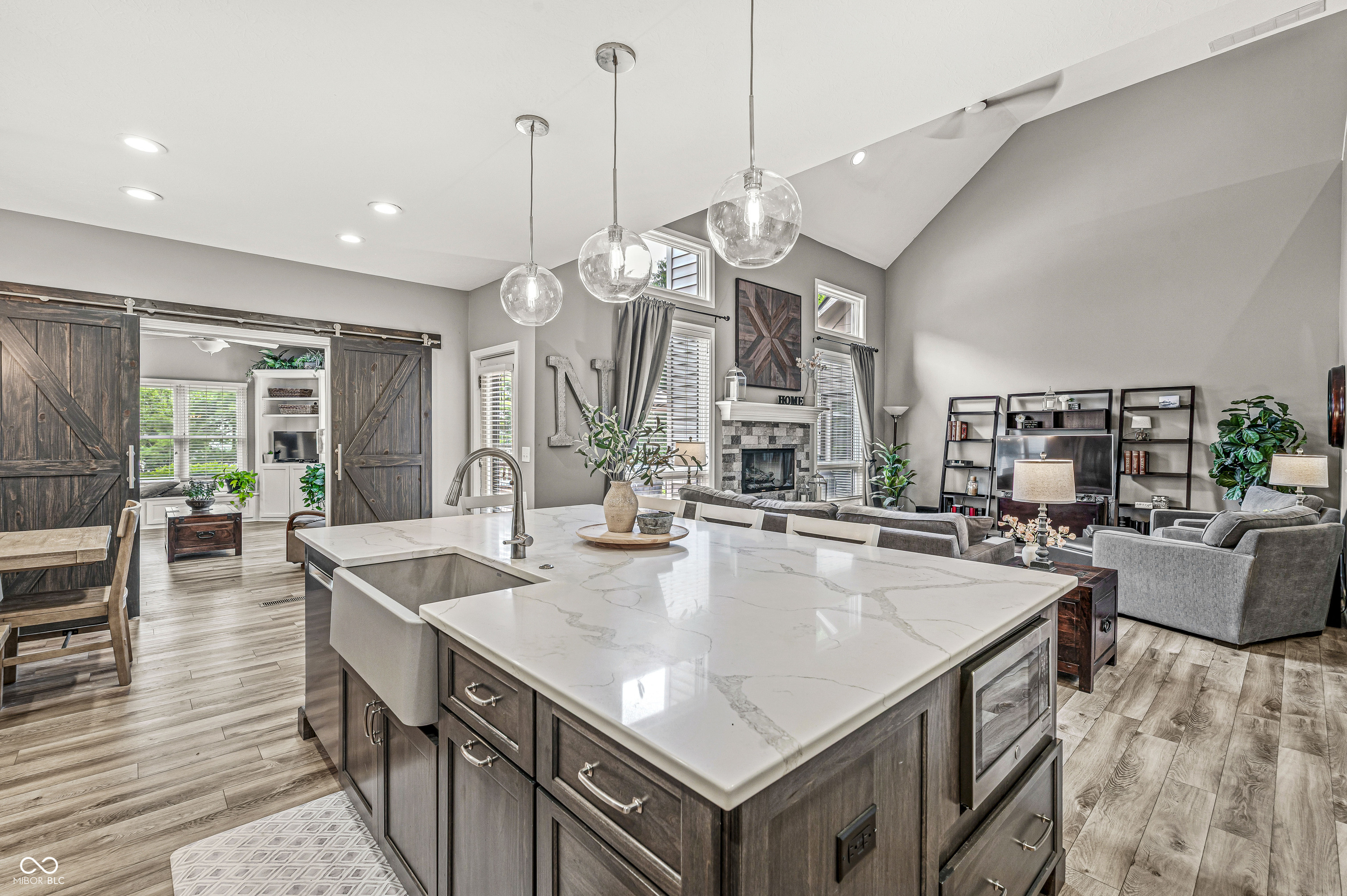 10697 Woodmont Lane