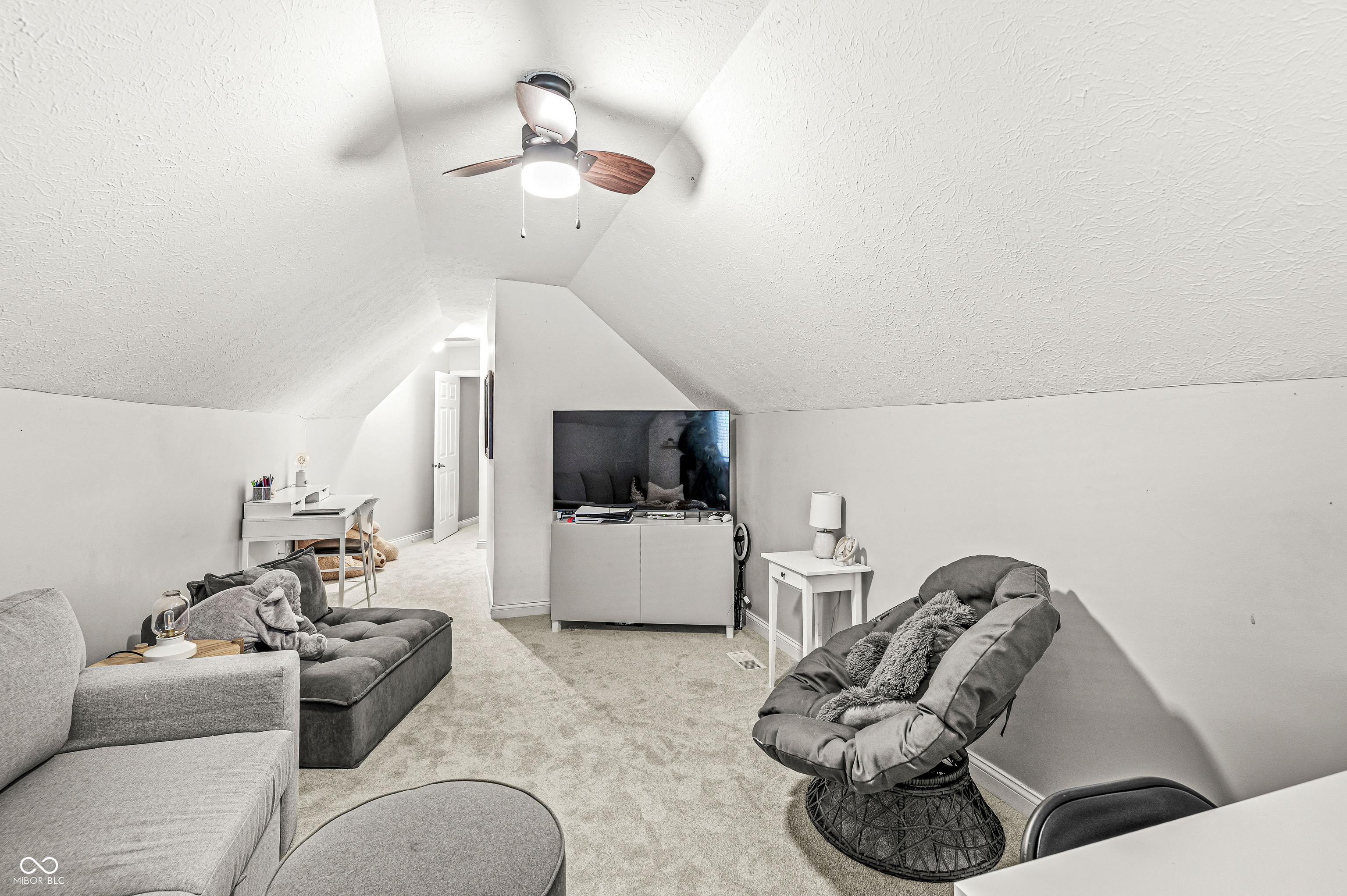 10697 Woodmont Lane