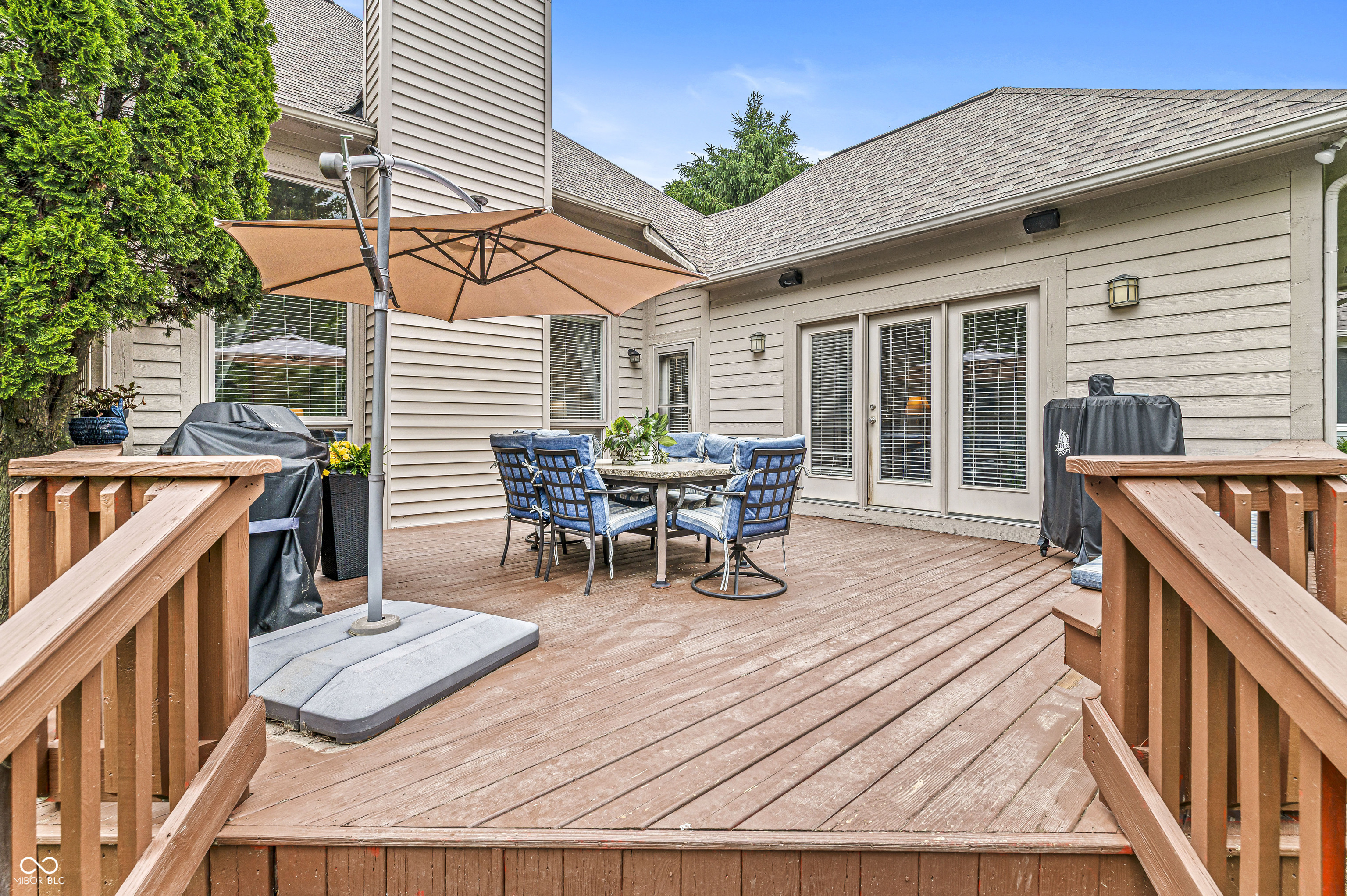 10697 Woodmont Lane
