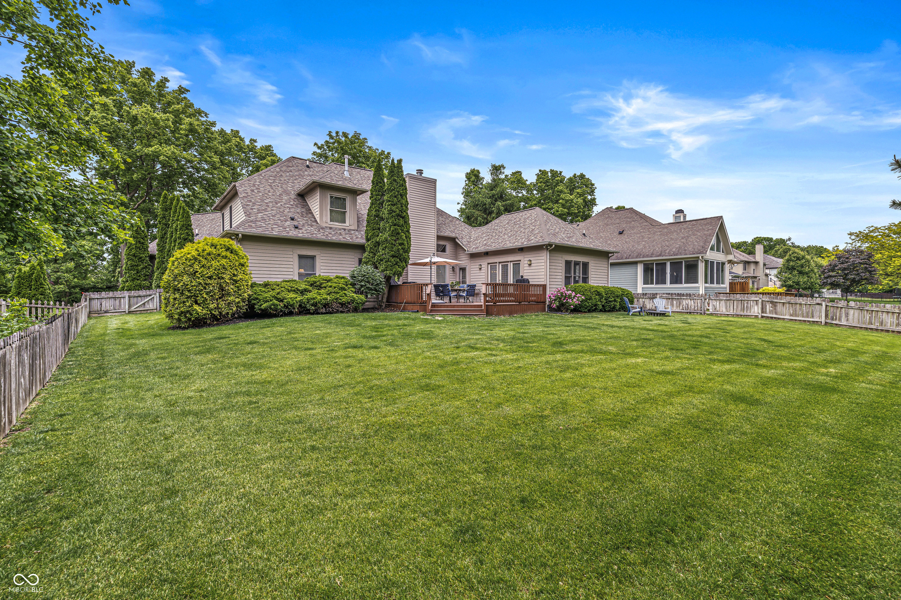 10697 Woodmont Lane