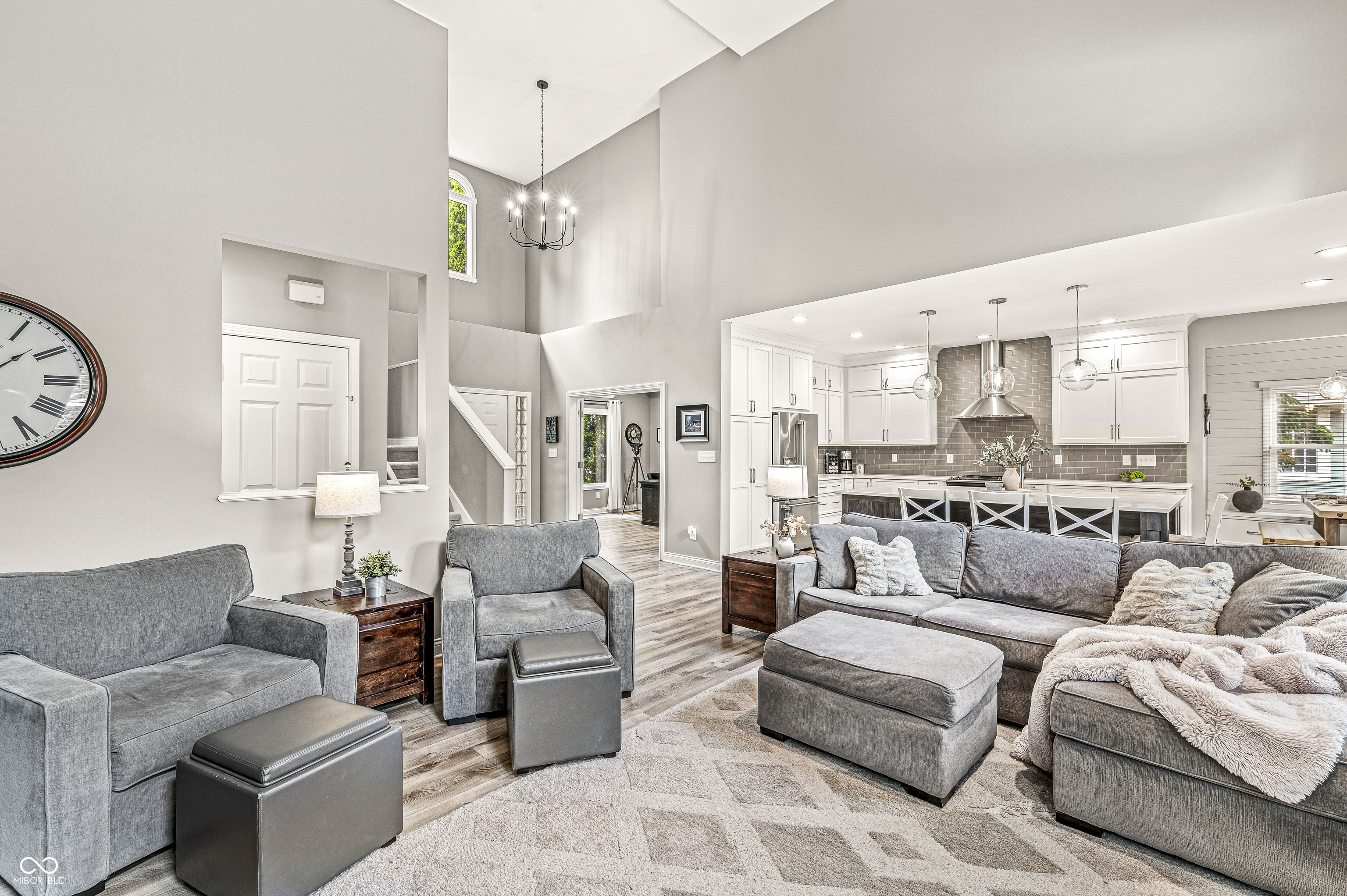 10697 Woodmont Lane