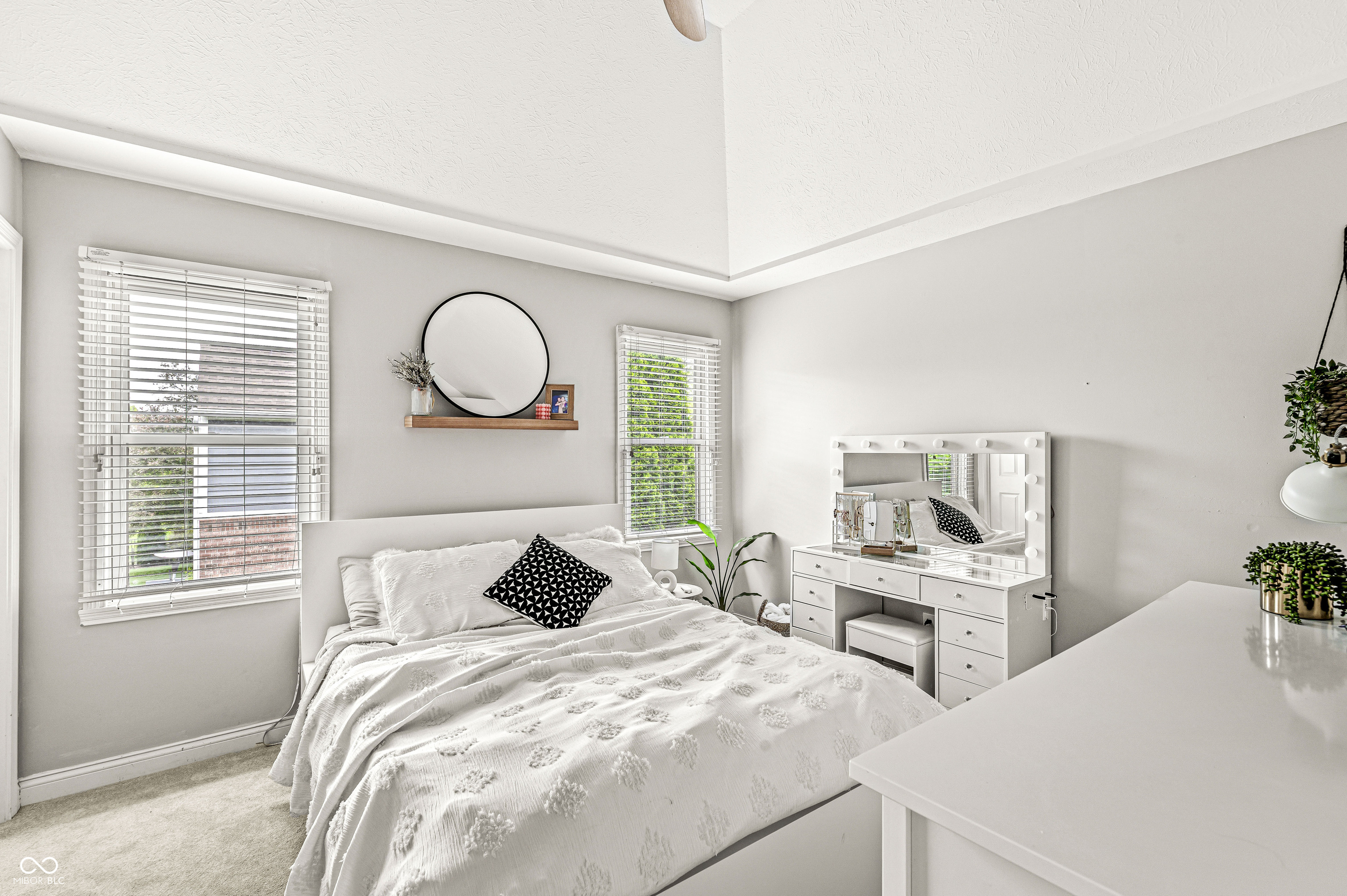 10697 Woodmont Lane