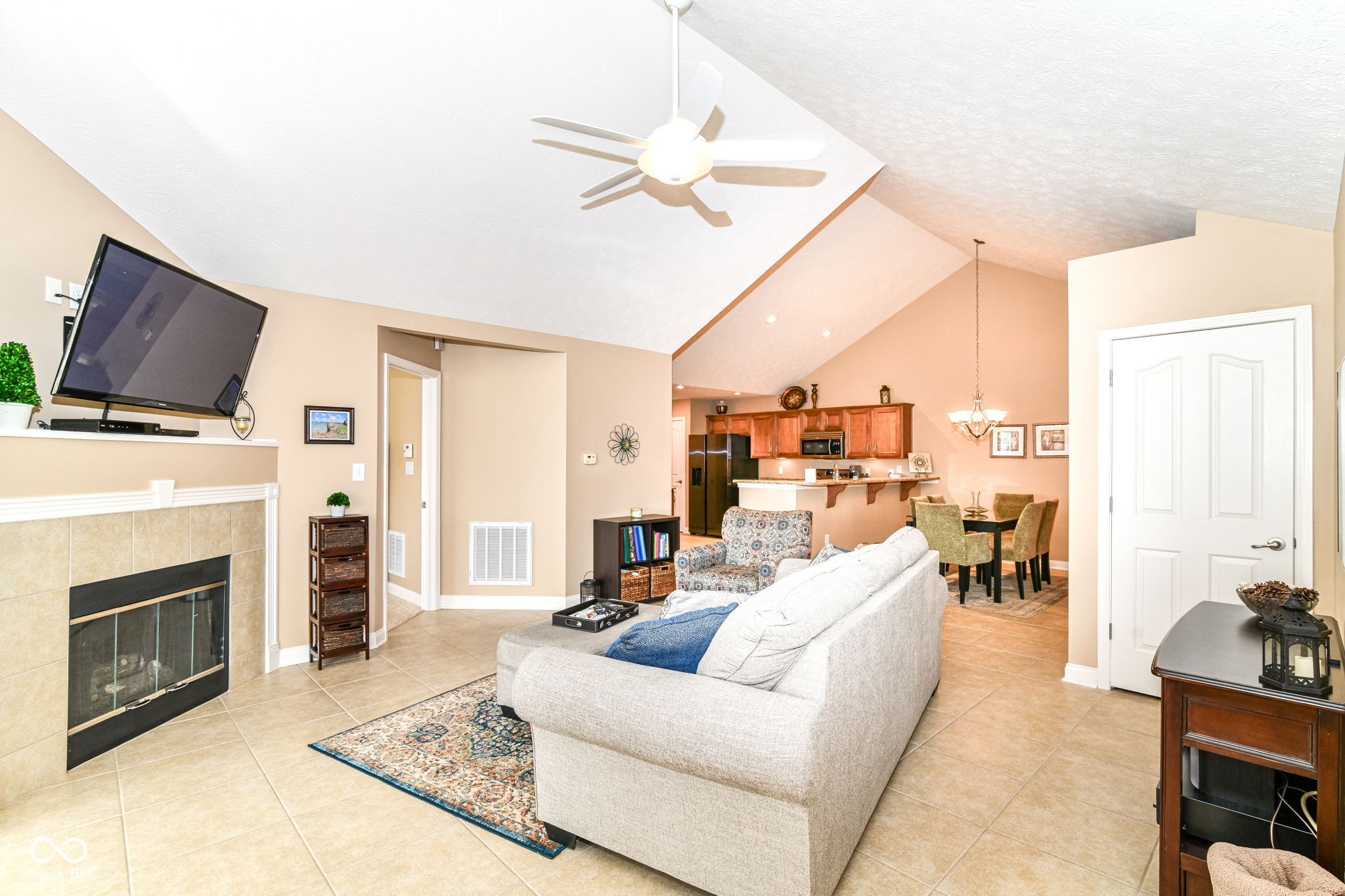 13807 Rue Fontaine Lane