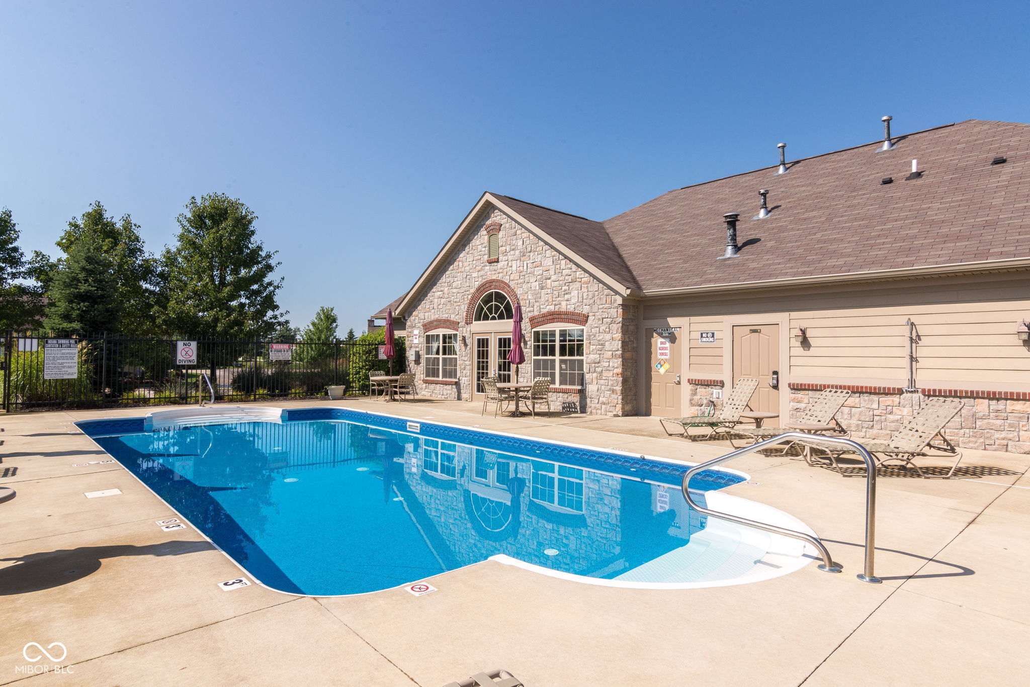 13807 Rue Fontaine Lane