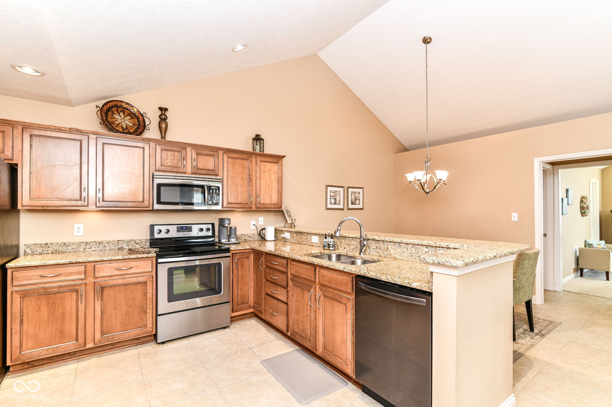 13807 Rue Fontaine Lane