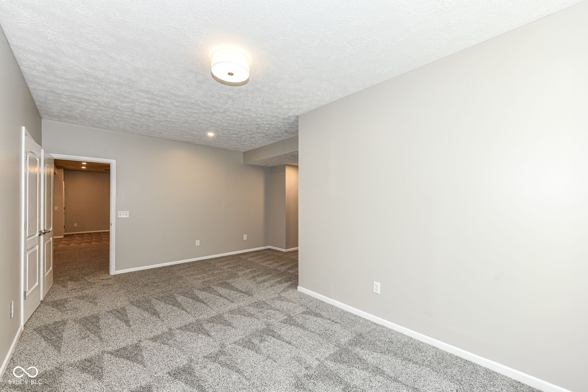 6160 Hardwick Drive