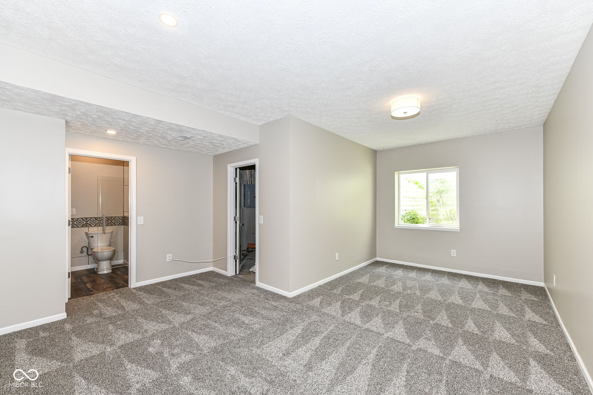 6160 Hardwick Drive