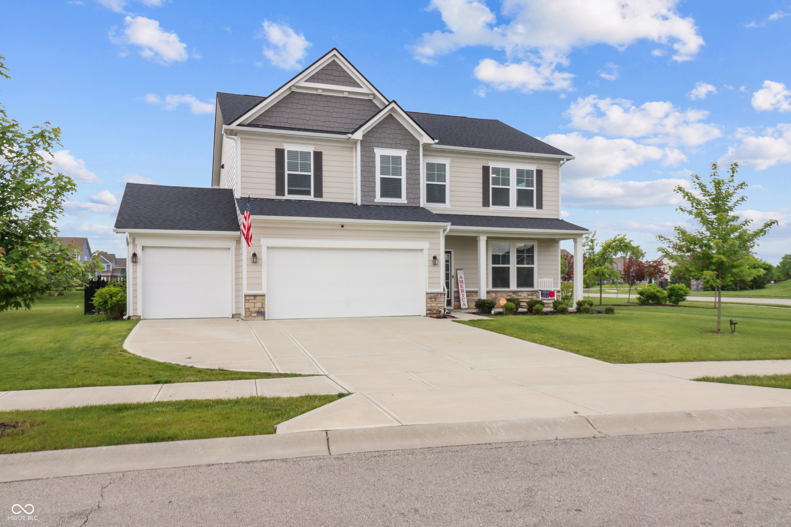 11809 Redpoll Trail