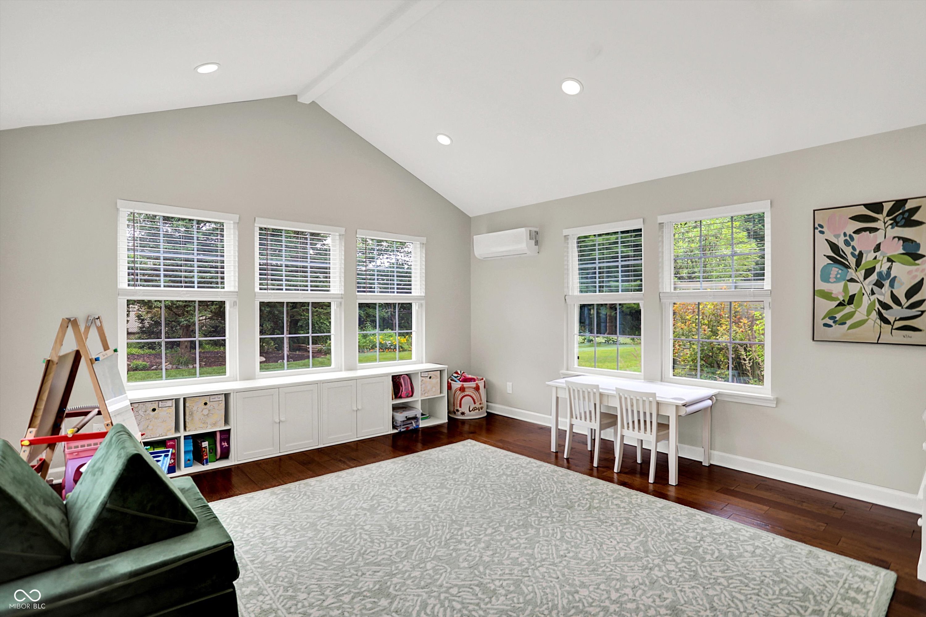 9653 Cypress Way