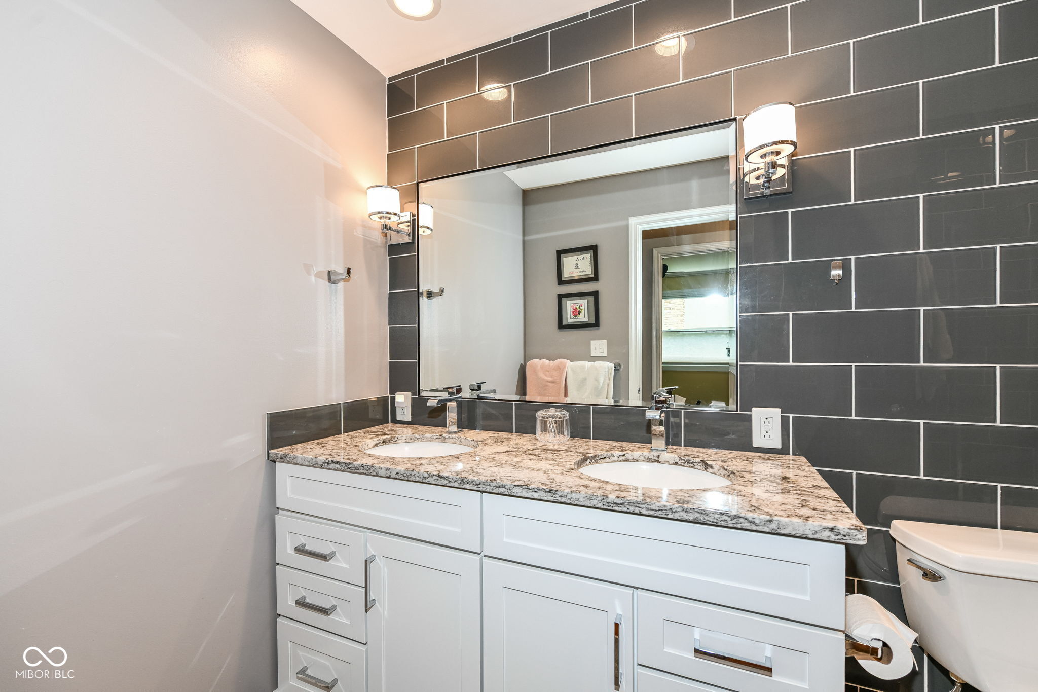 1237 Driftwood Drive
