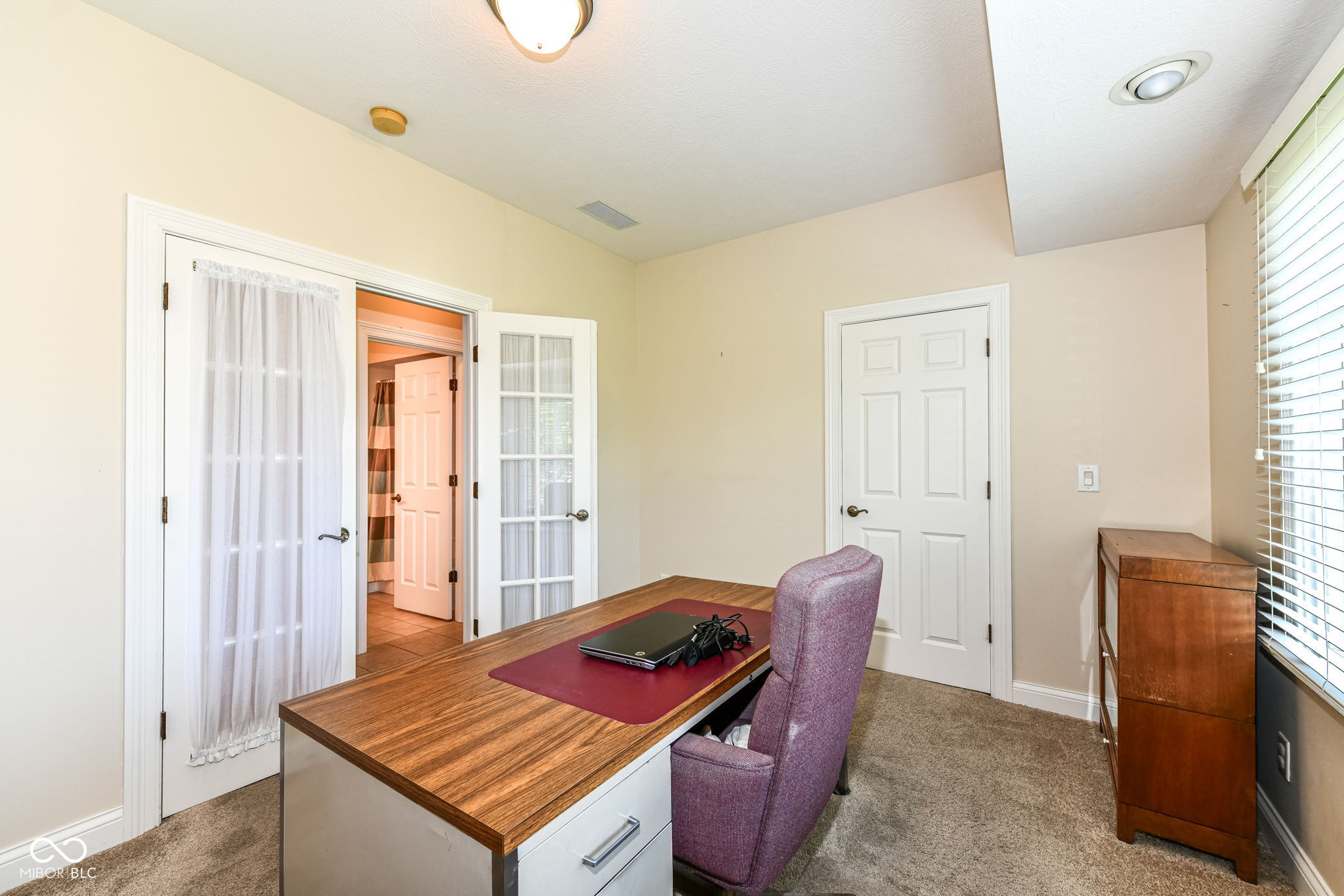 10005 Southwind Drive