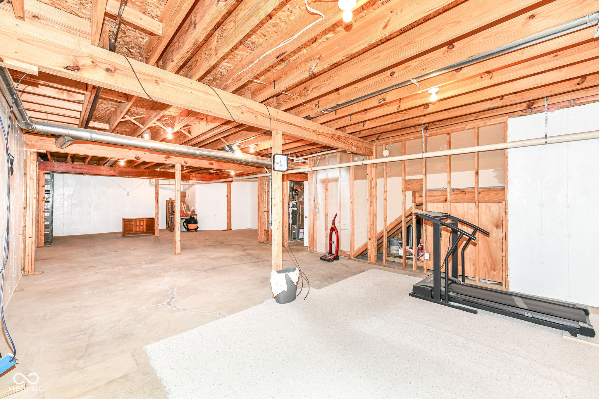 10005 Southwind Drive