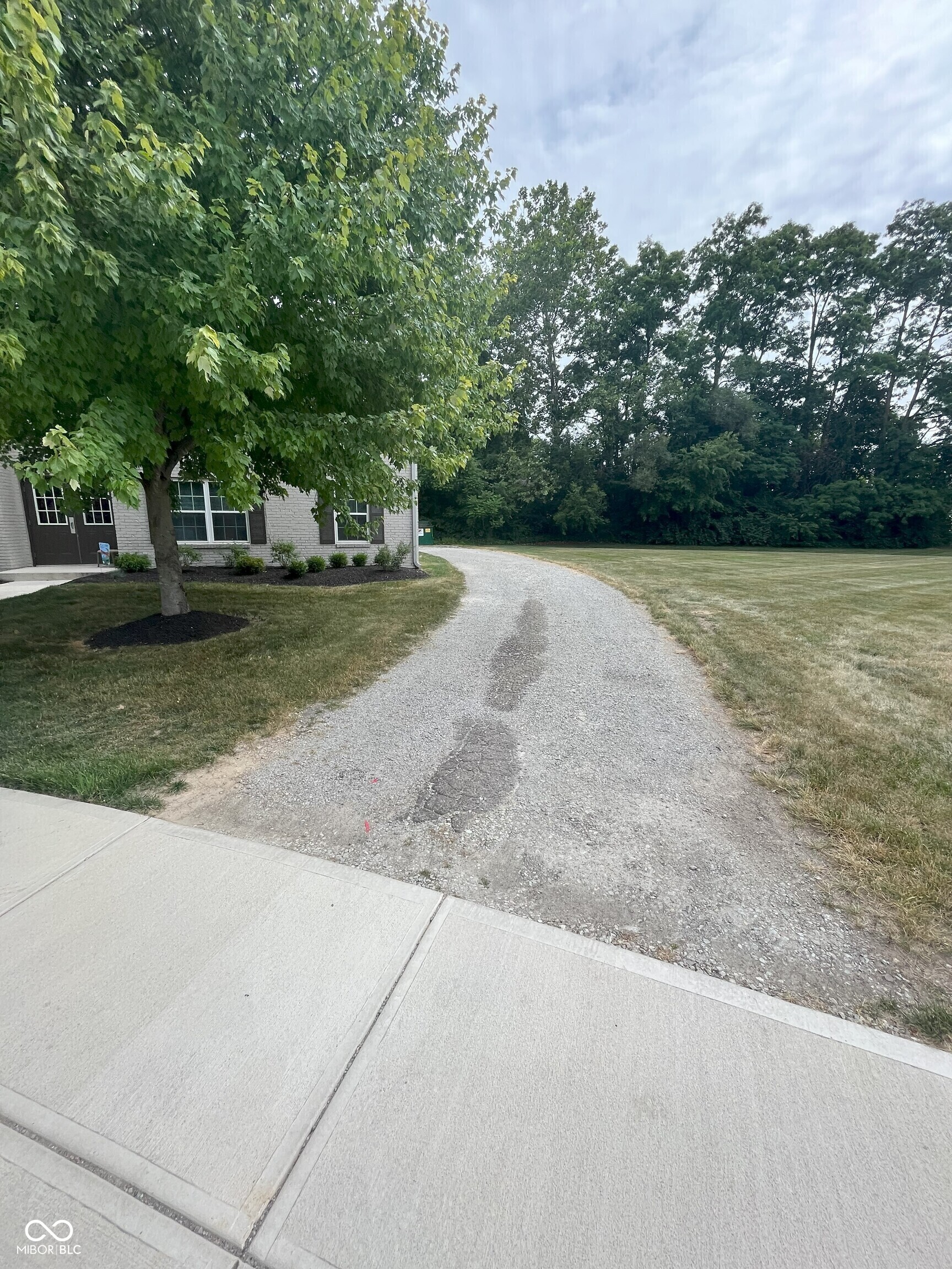 421 Lark Court