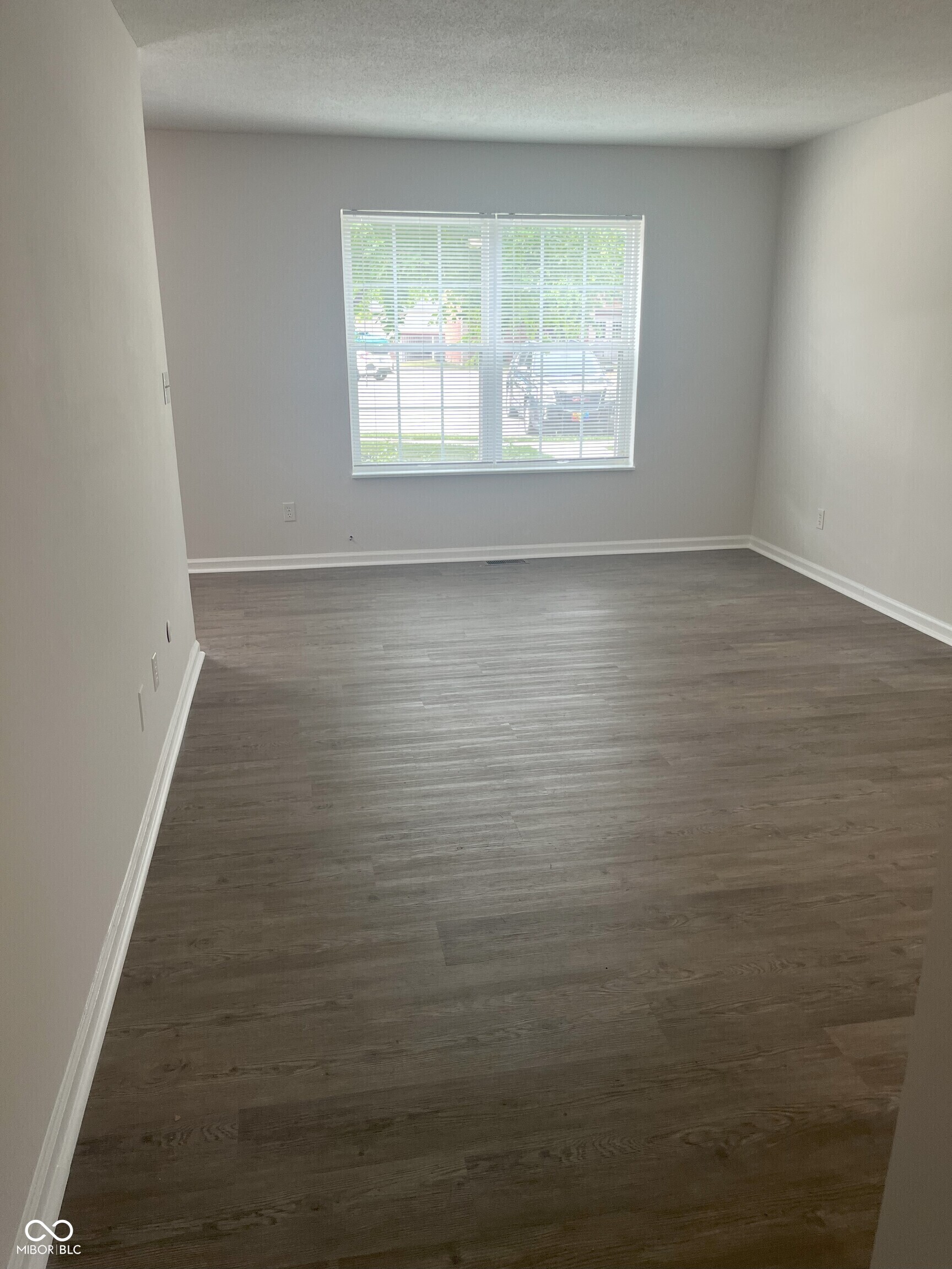 421 Lark Court