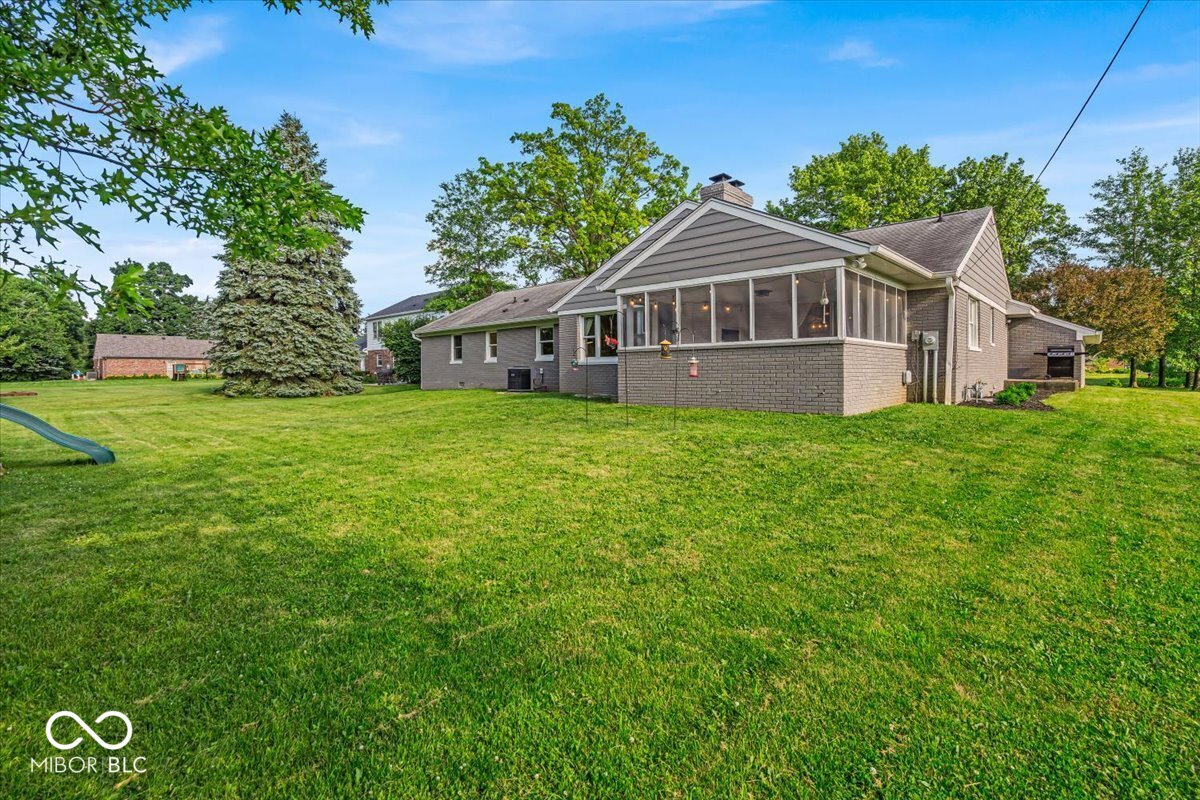 5850 E 54th Place