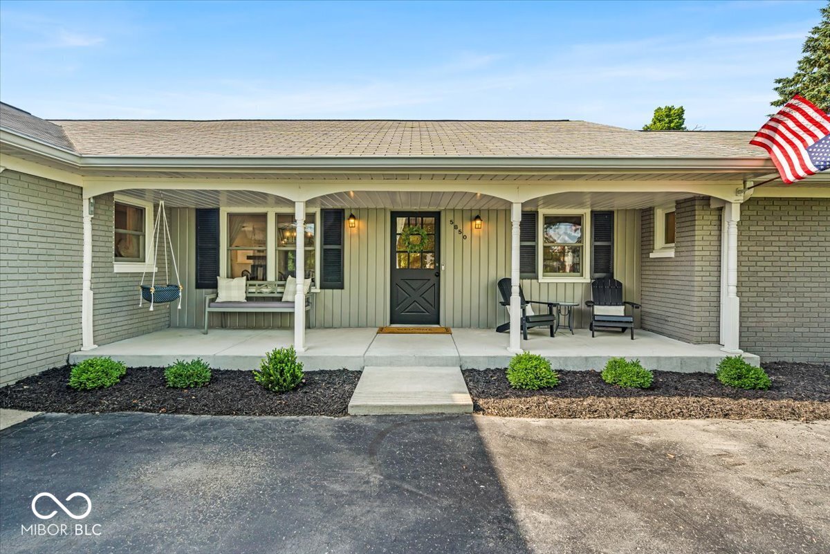 5850 E 54th Place