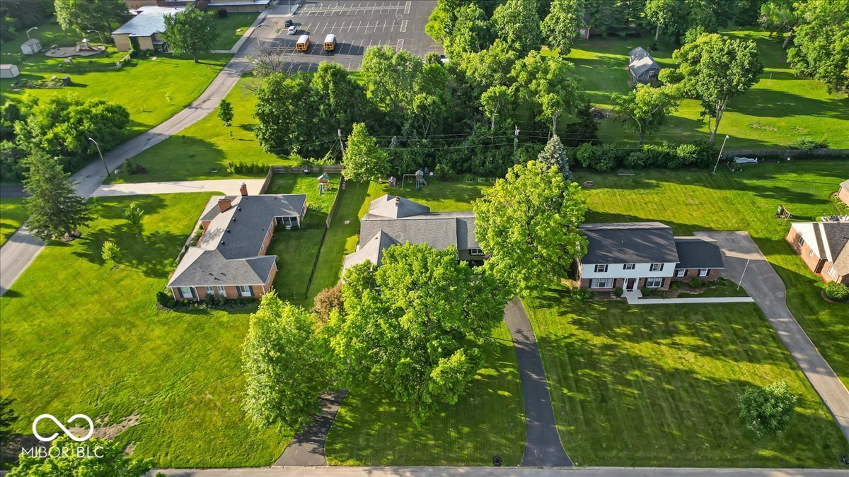 5850 E 54th Place