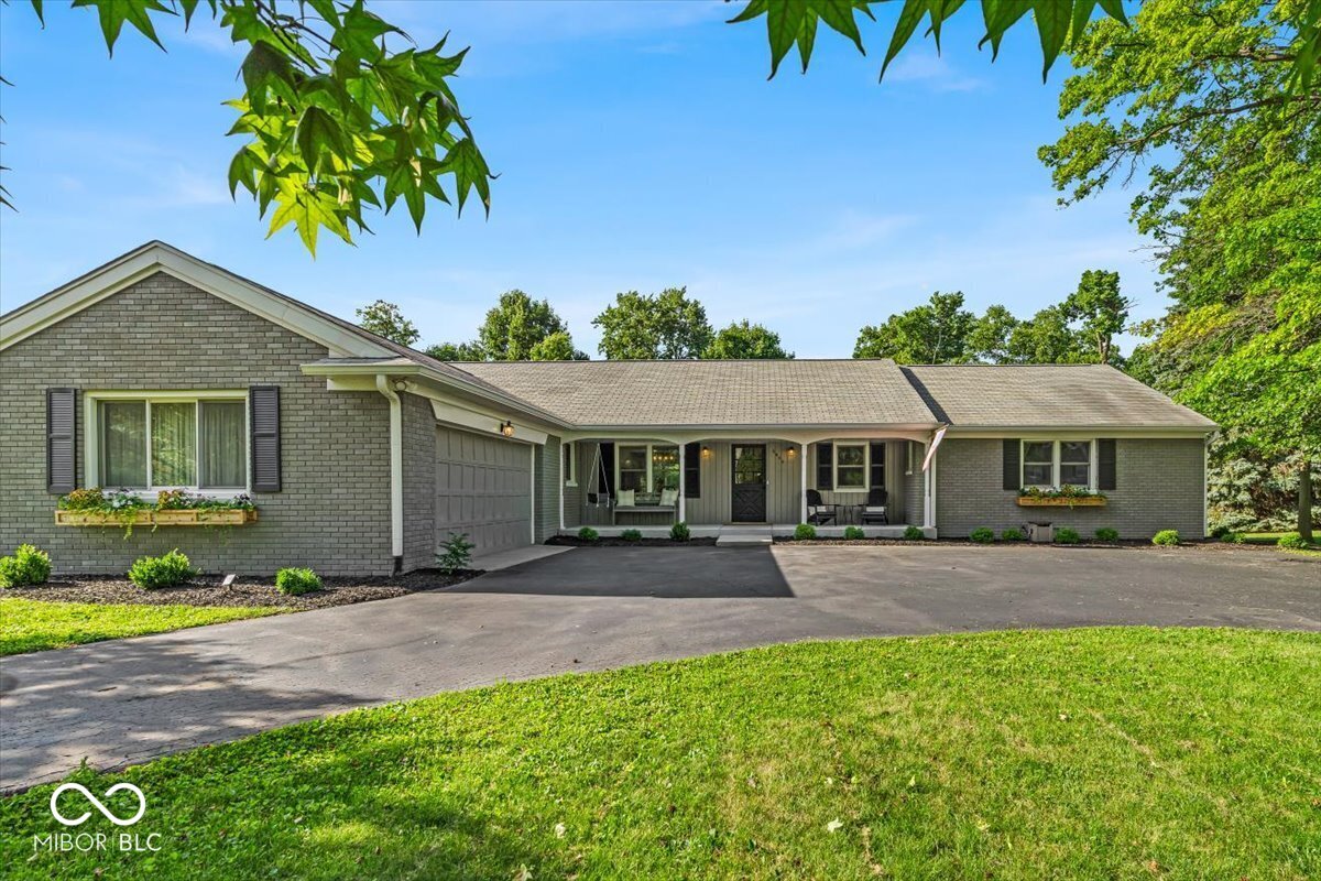 5850 E 54th Place