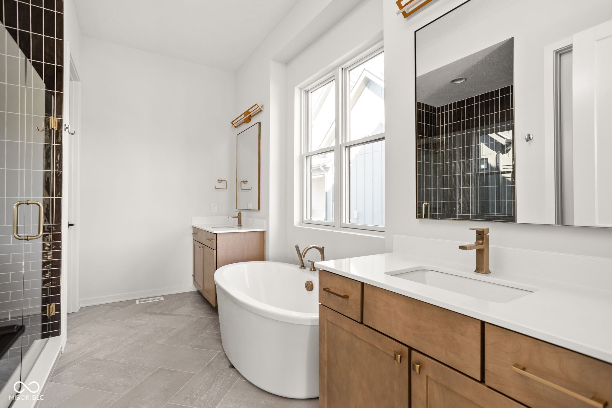 17342 Newton Main Street