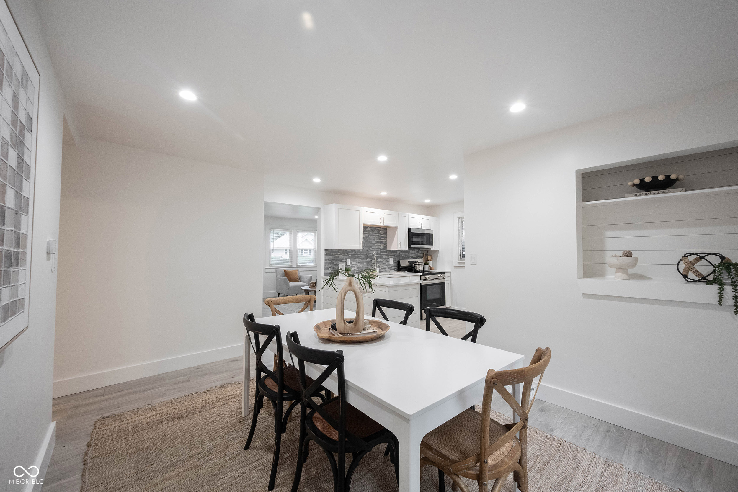 1511 E 49th Street