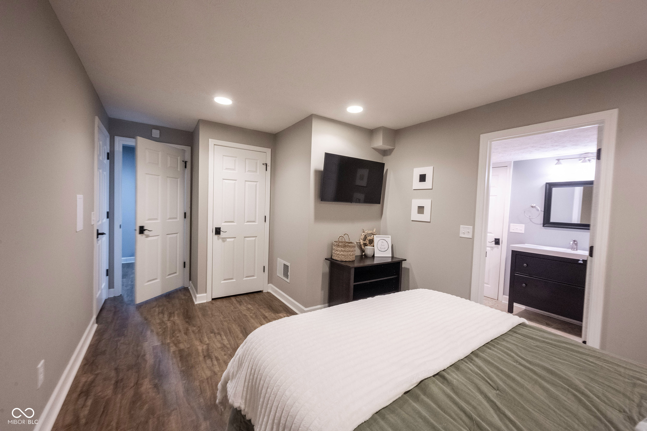 8363 Bighorn Court