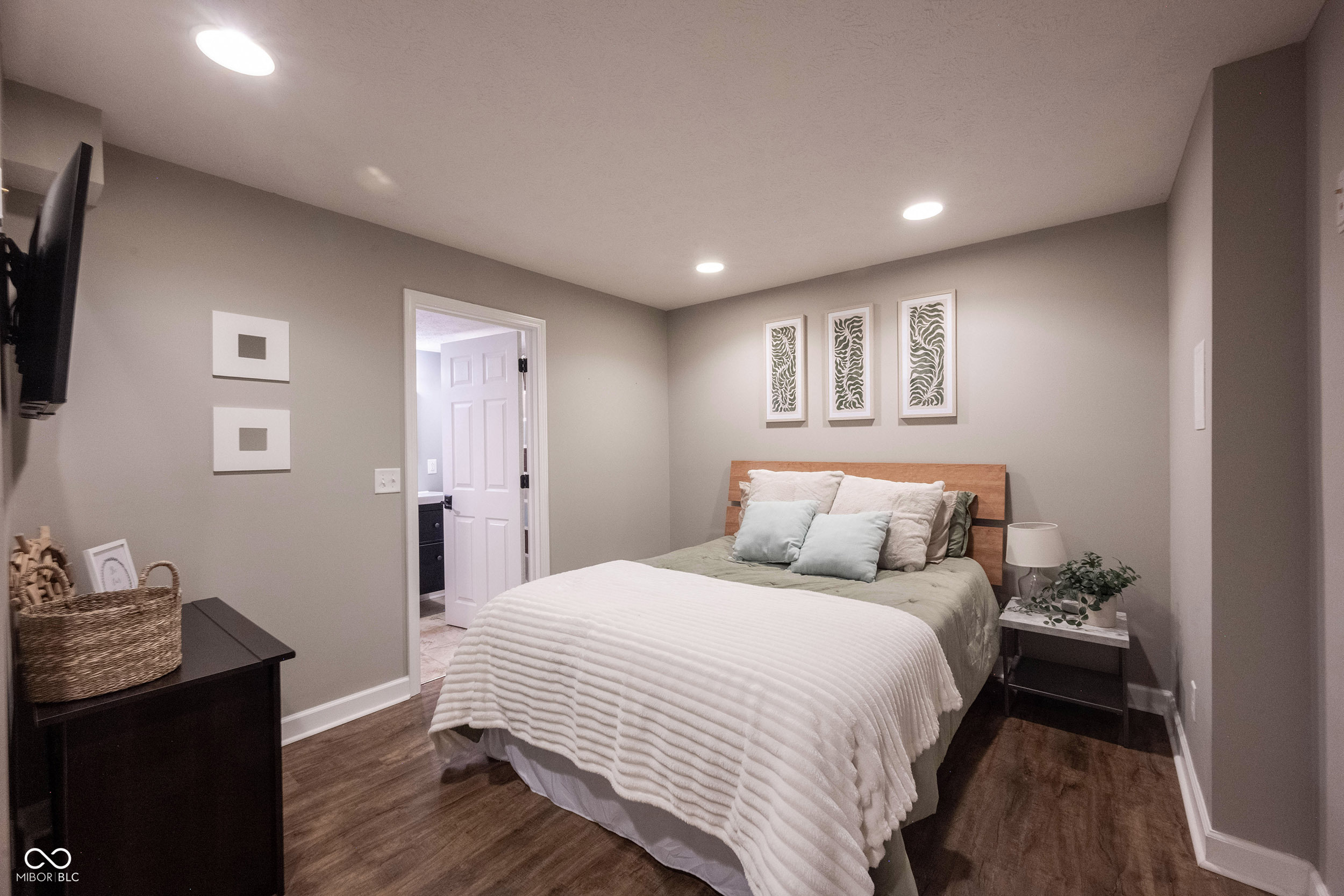 8363 Bighorn Court