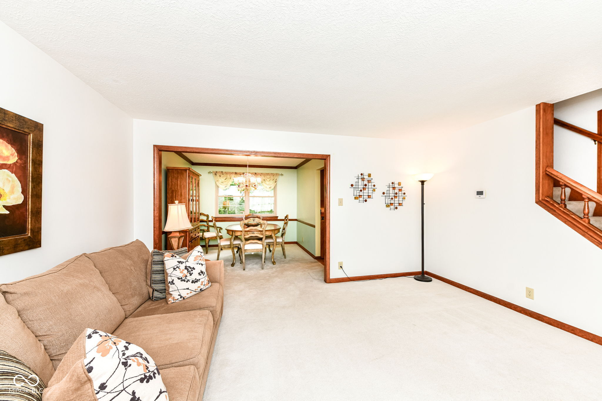 5516 Ridge Hill Way