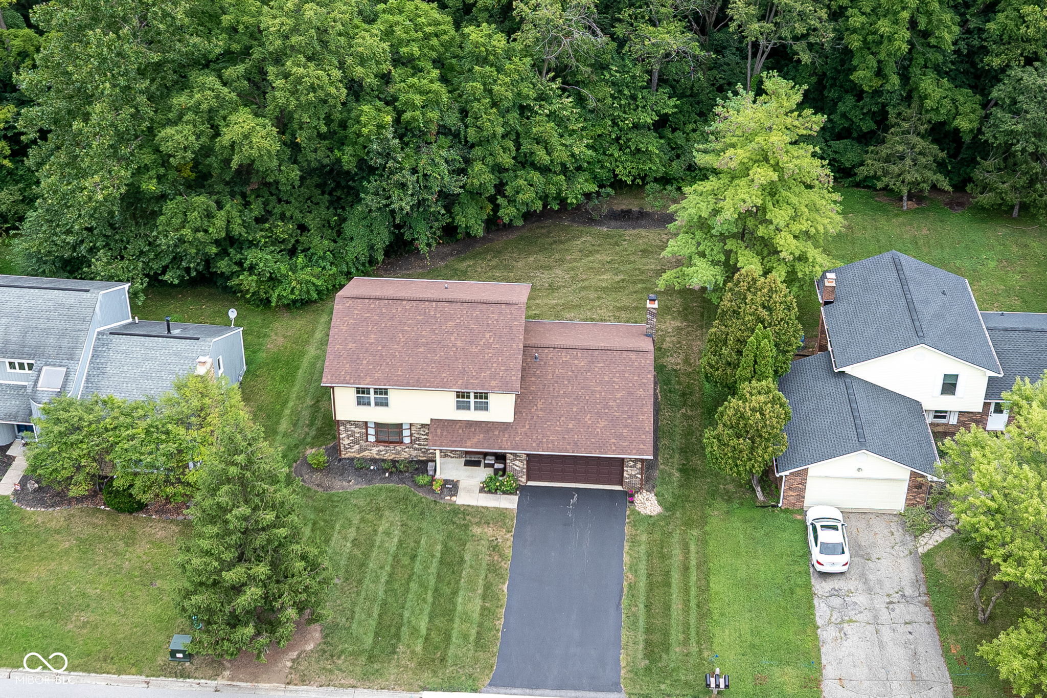 5516 Ridge Hill Way