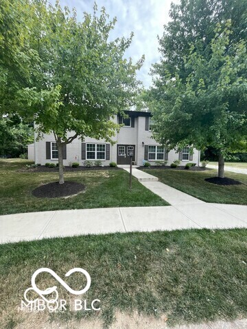 421 Lark Unit A Court